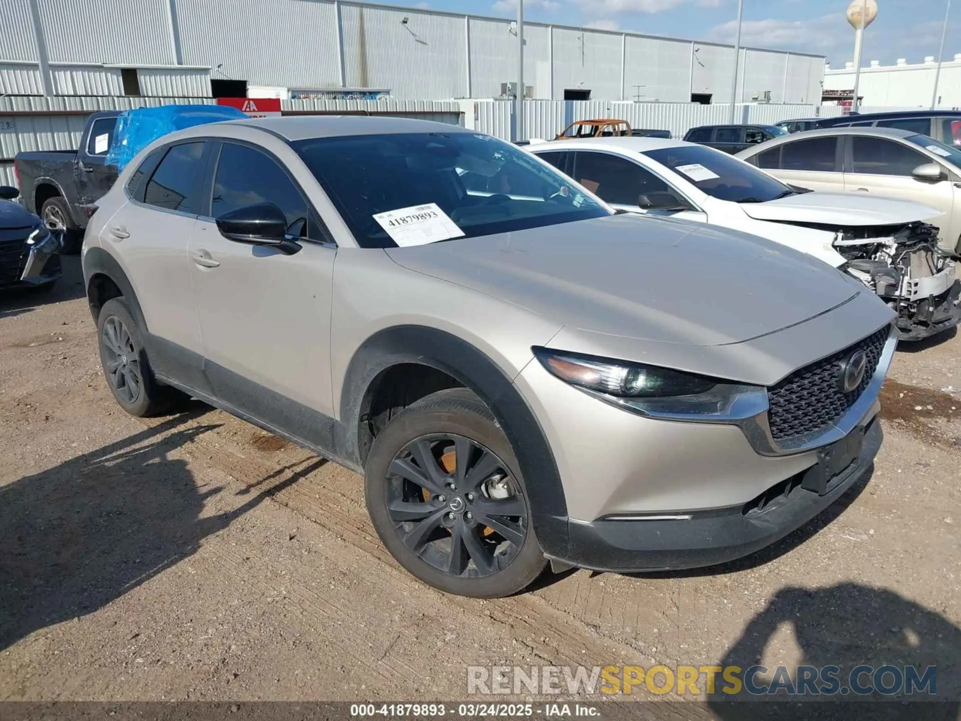 1 Фотография поврежденного автомобиля 3MVDMBBMXRM649217 MAZDA CX-30 2024