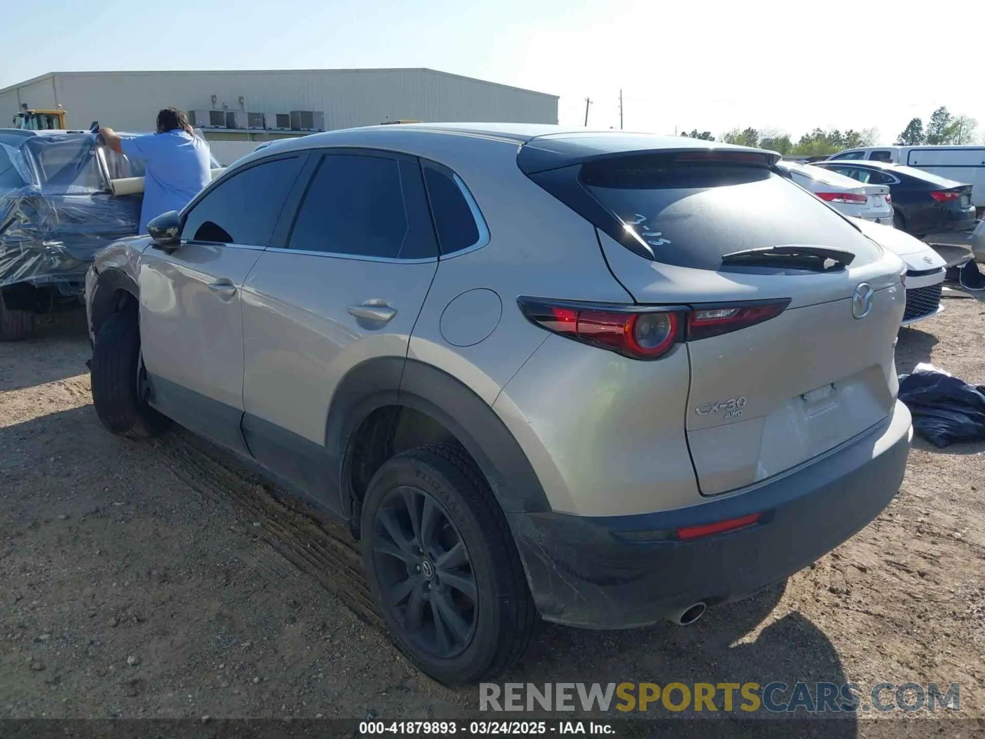 3 Фотография поврежденного автомобиля 3MVDMBBMXRM649217 MAZDA CX-30 2024