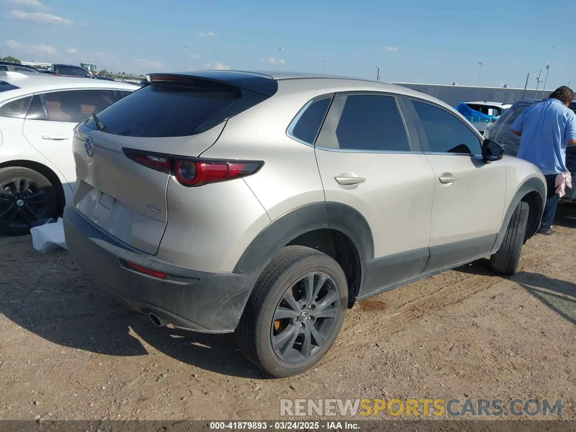 4 Фотография поврежденного автомобиля 3MVDMBBMXRM649217 MAZDA CX-30 2024