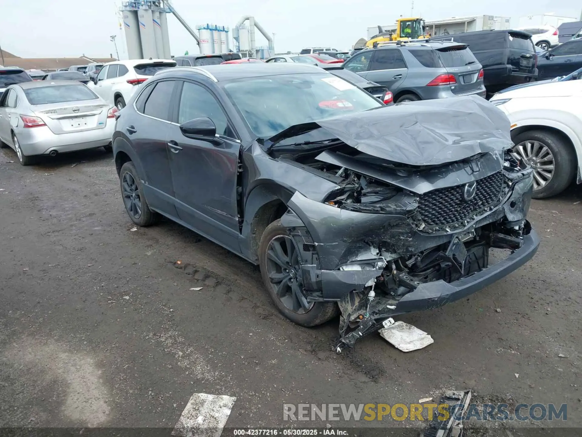 17 Photograph of a damaged car 3MVDMBBMXRM676708 MAZDA CX-30 2024