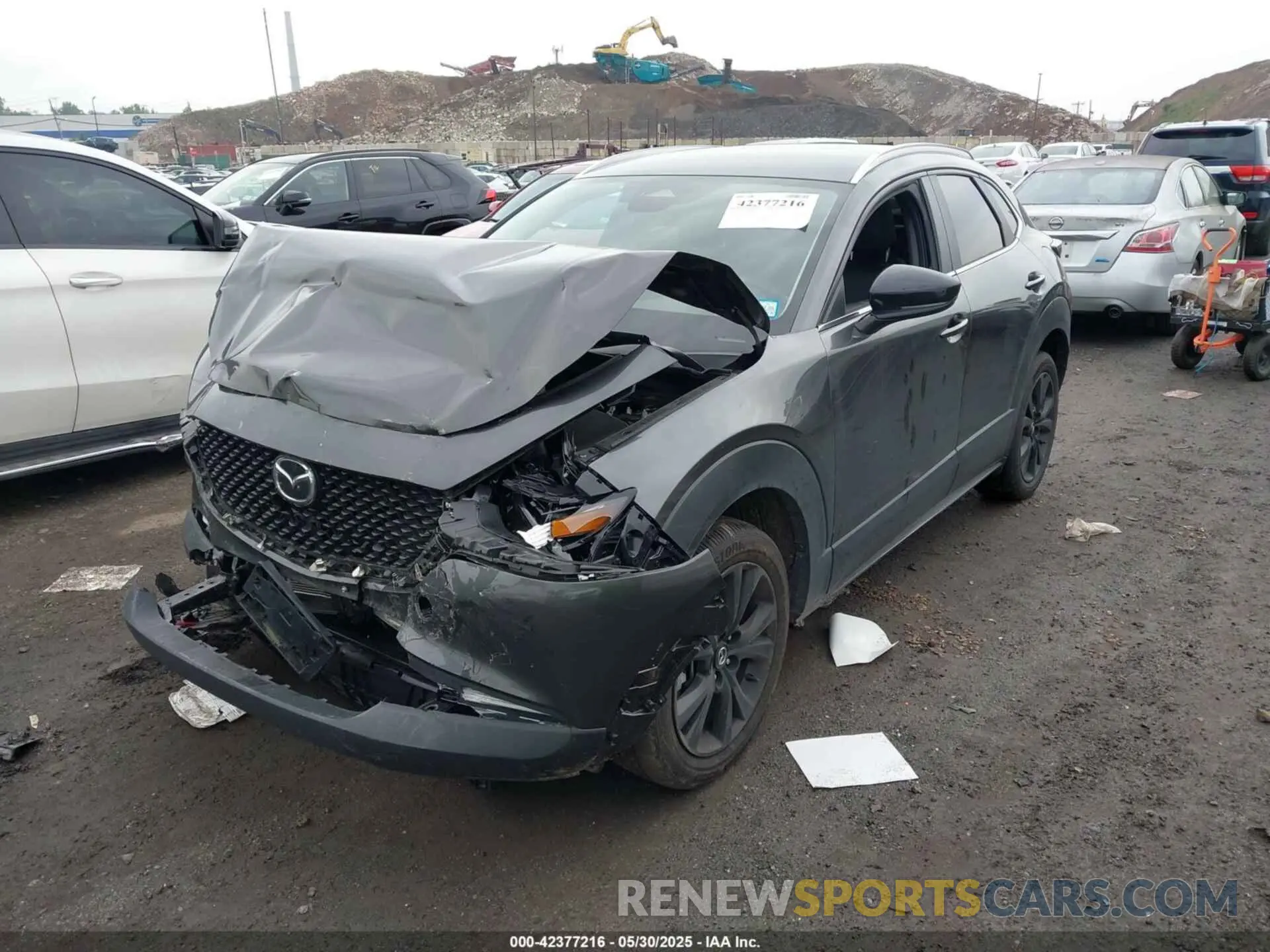 2 Photograph of a damaged car 3MVDMBBMXRM676708 MAZDA CX-30 2024