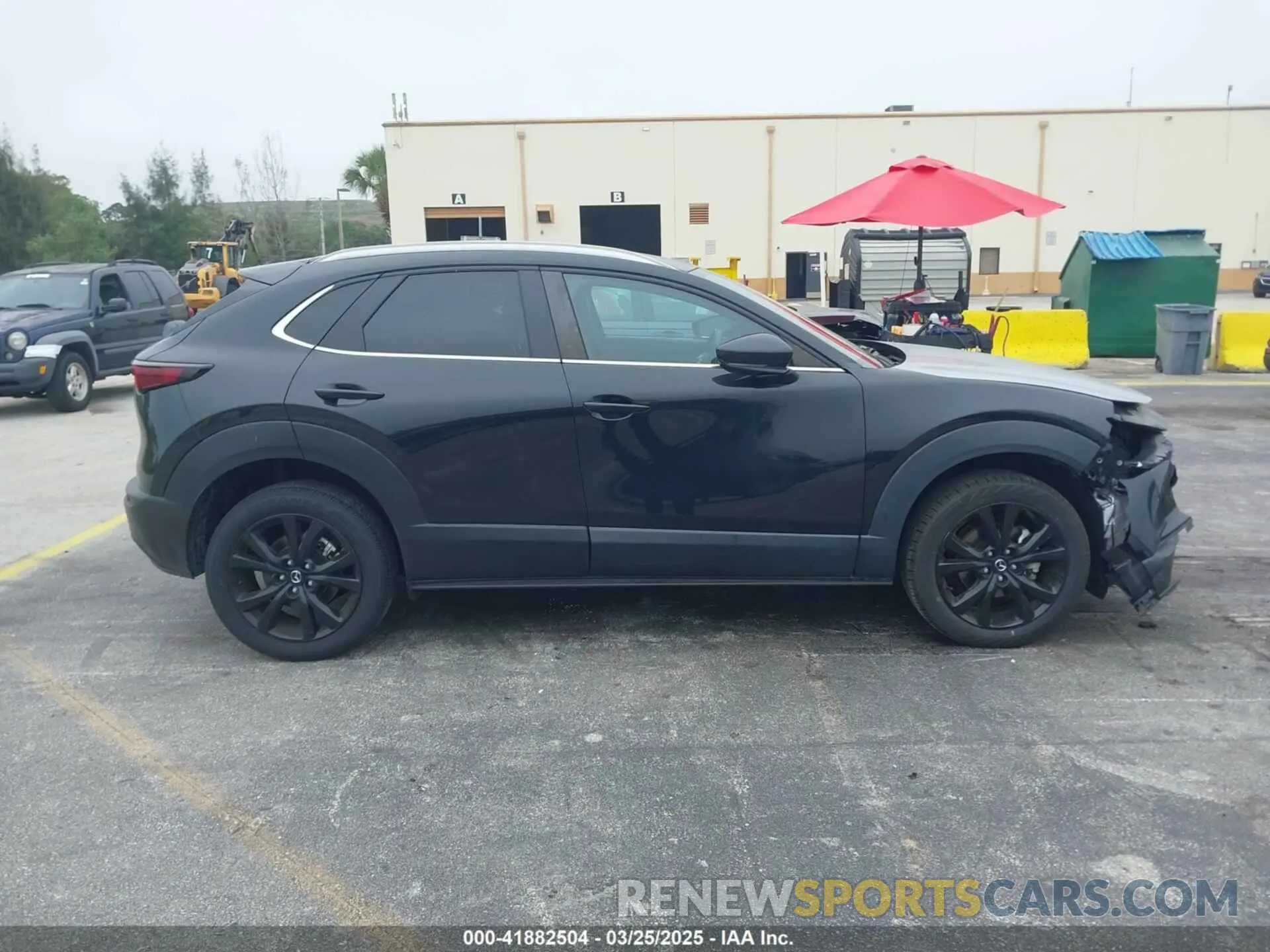 13 Фотография поврежденного автомобиля 3MVDMBBMXRM695310 MAZDA CX-30 2024