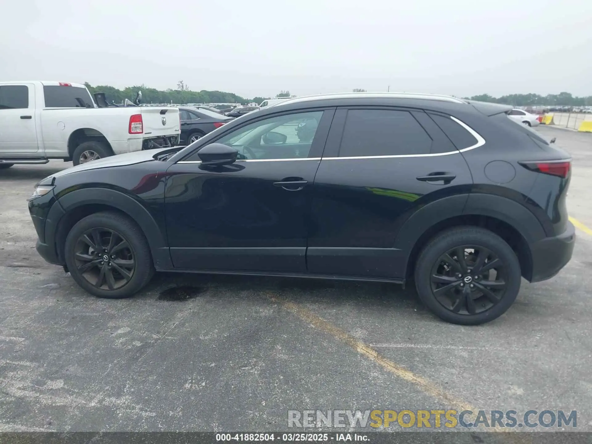 14 Фотография поврежденного автомобиля 3MVDMBBMXRM695310 MAZDA CX-30 2024