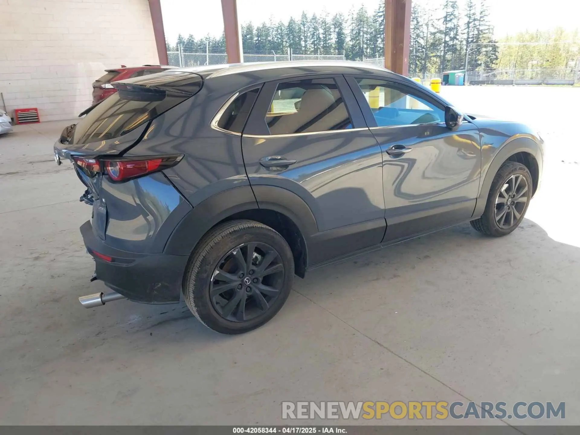 4 Photograph of a damaged car 3MVDMBCM0RM641917 MAZDA CX-30 2024