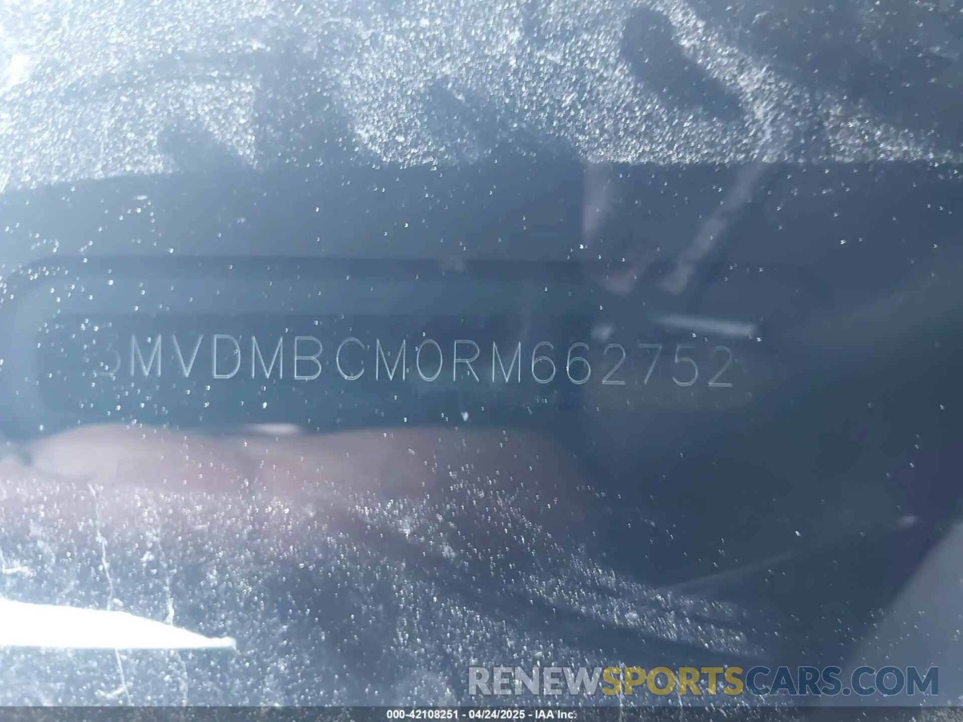 17 Фотография поврежденного автомобиля 3MVDMBCM0RM662752 MAZDA CX-30 2024