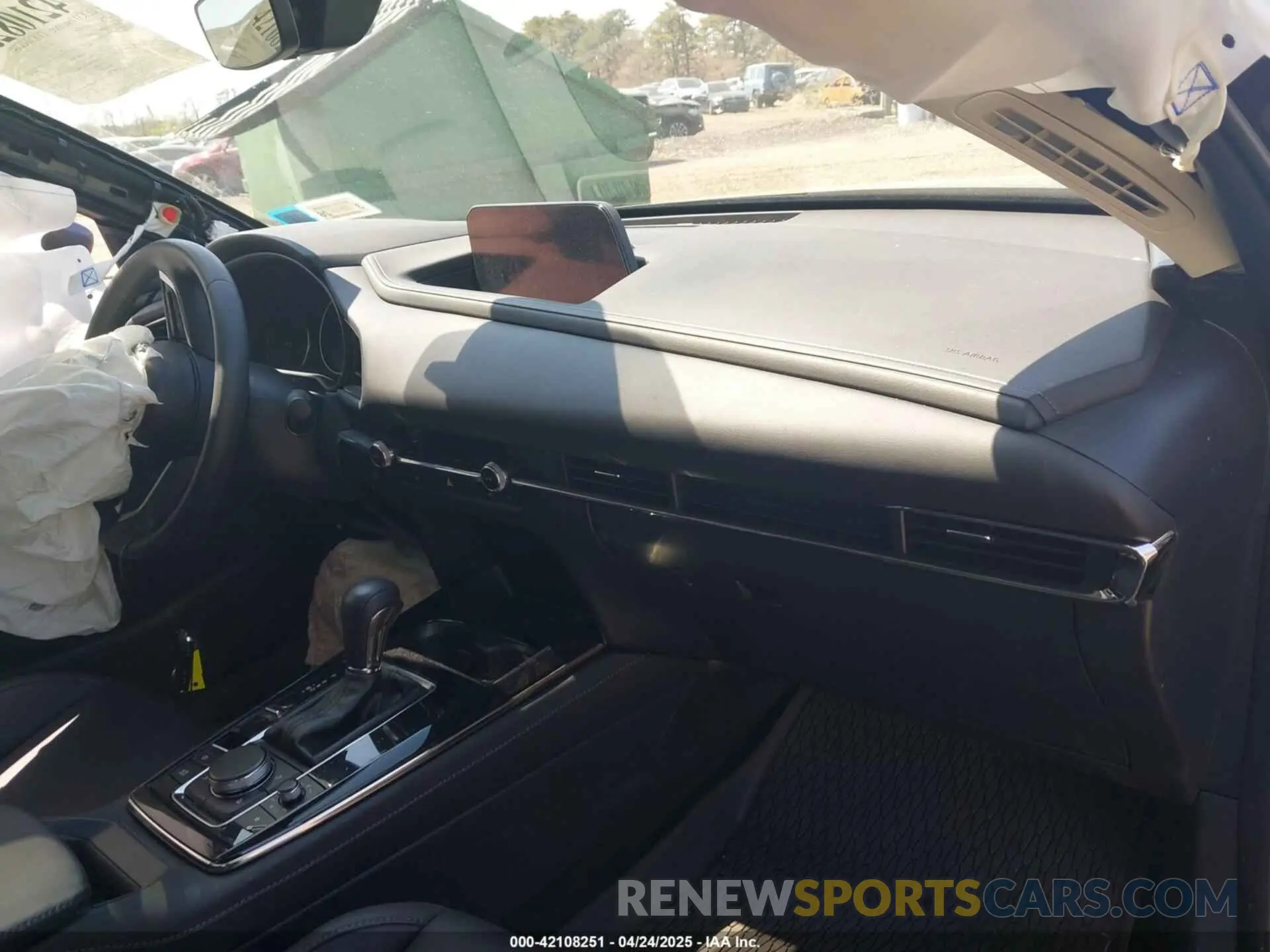 5 Фотография поврежденного автомобиля 3MVDMBCM0RM662752 MAZDA CX-30 2024
