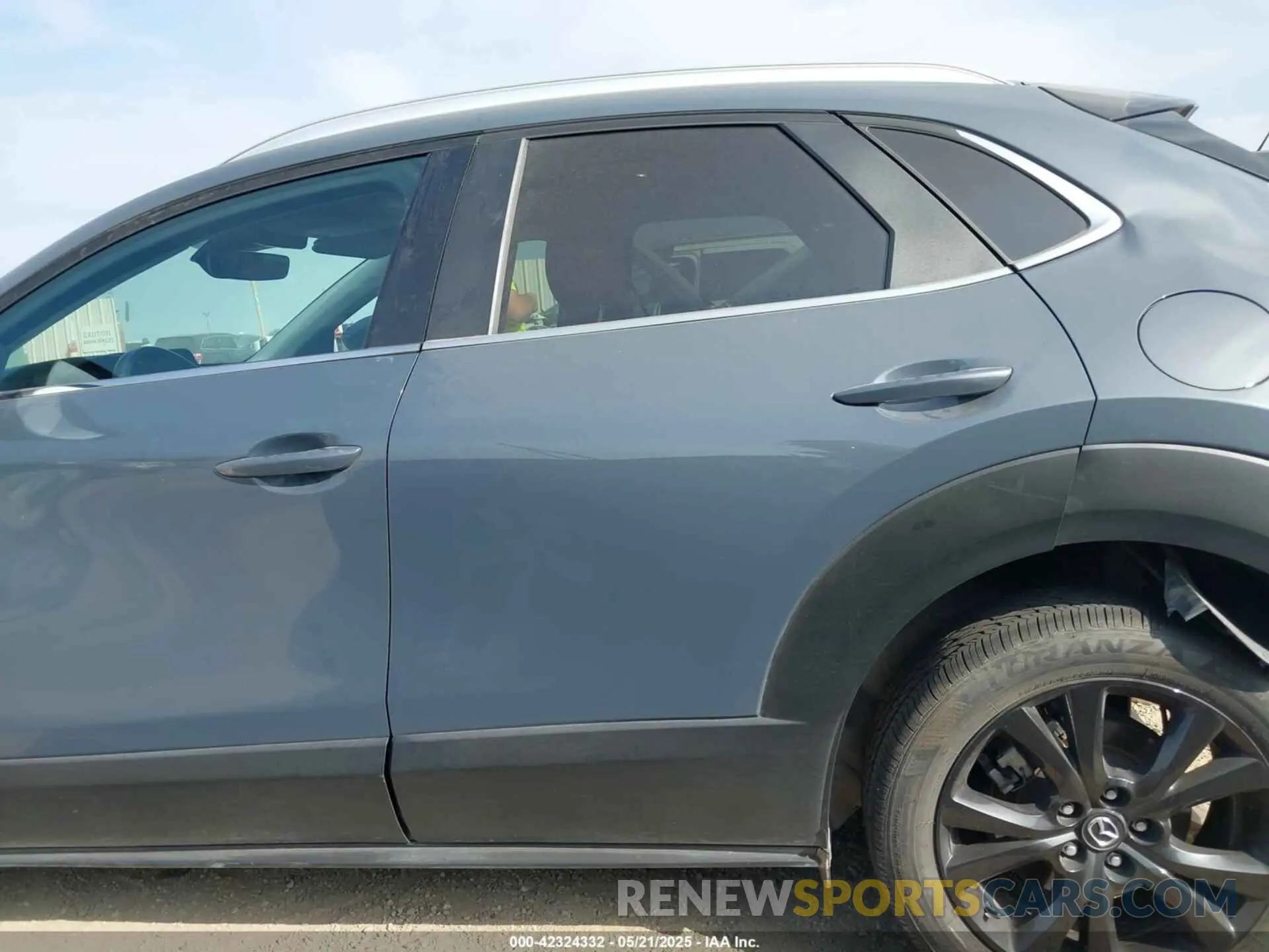 15 Photograph of a damaged car 3MVDMBCM0RM681804 MAZDA CX-30 2024