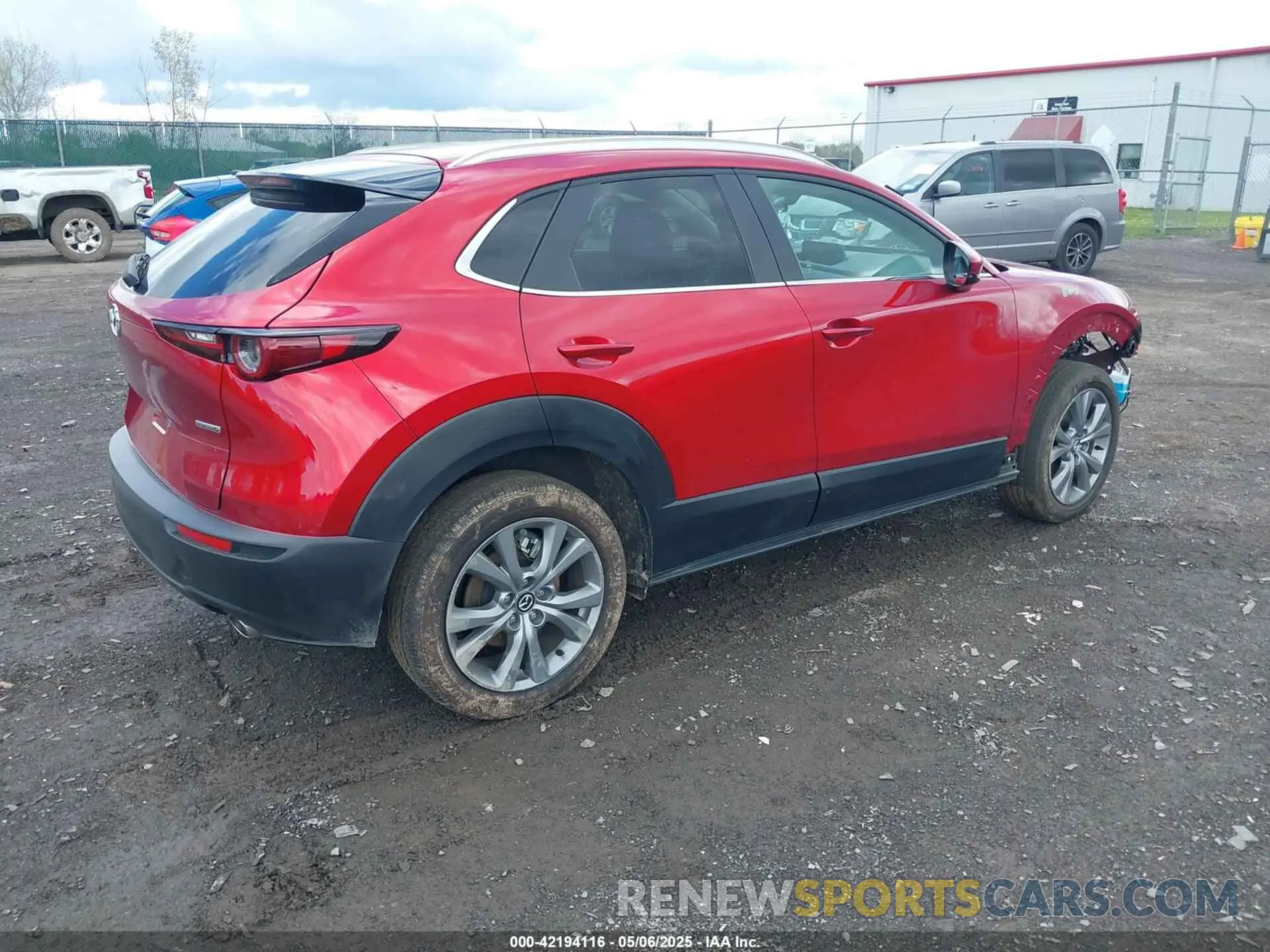 4 Фотография поврежденного автомобиля 3MVDMBCM1RM704376 MAZDA CX-30 2024