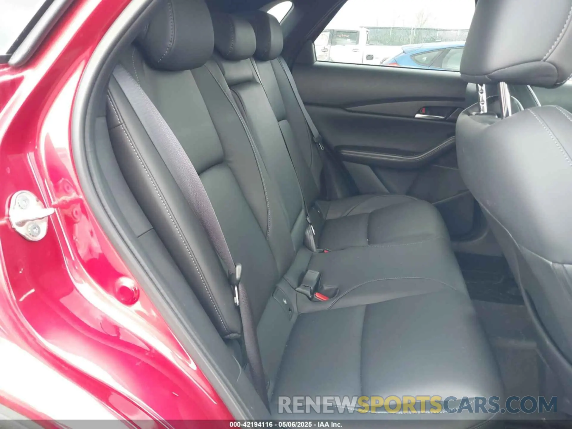 8 Фотография поврежденного автомобиля 3MVDMBCM1RM704376 MAZDA CX-30 2024