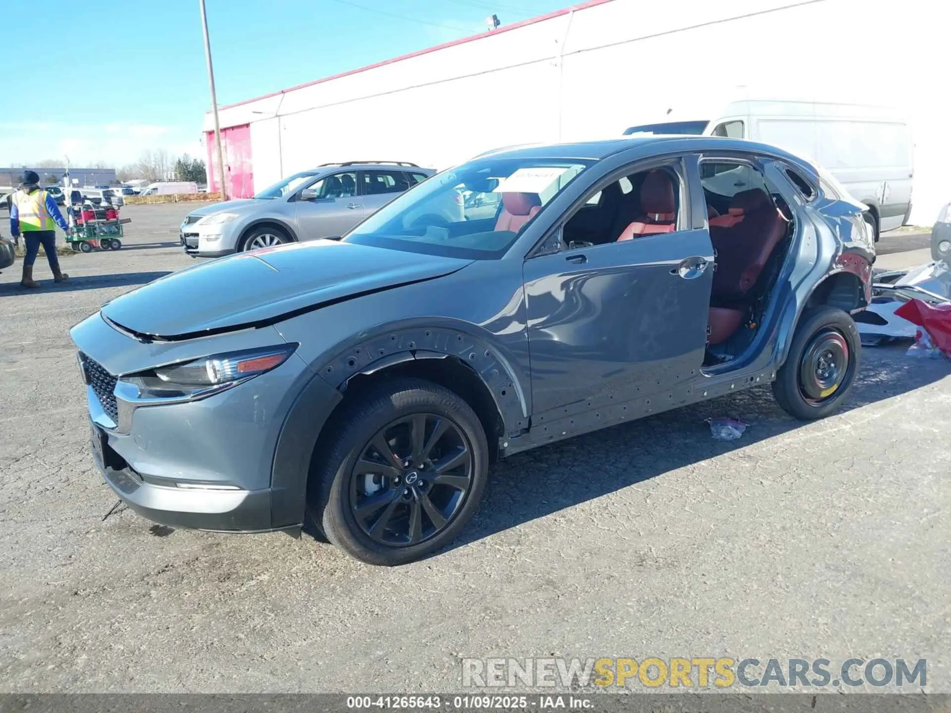 2 Photograph of a damaged car 3MVDMBCM2RM621362 MAZDA CX-30 2024