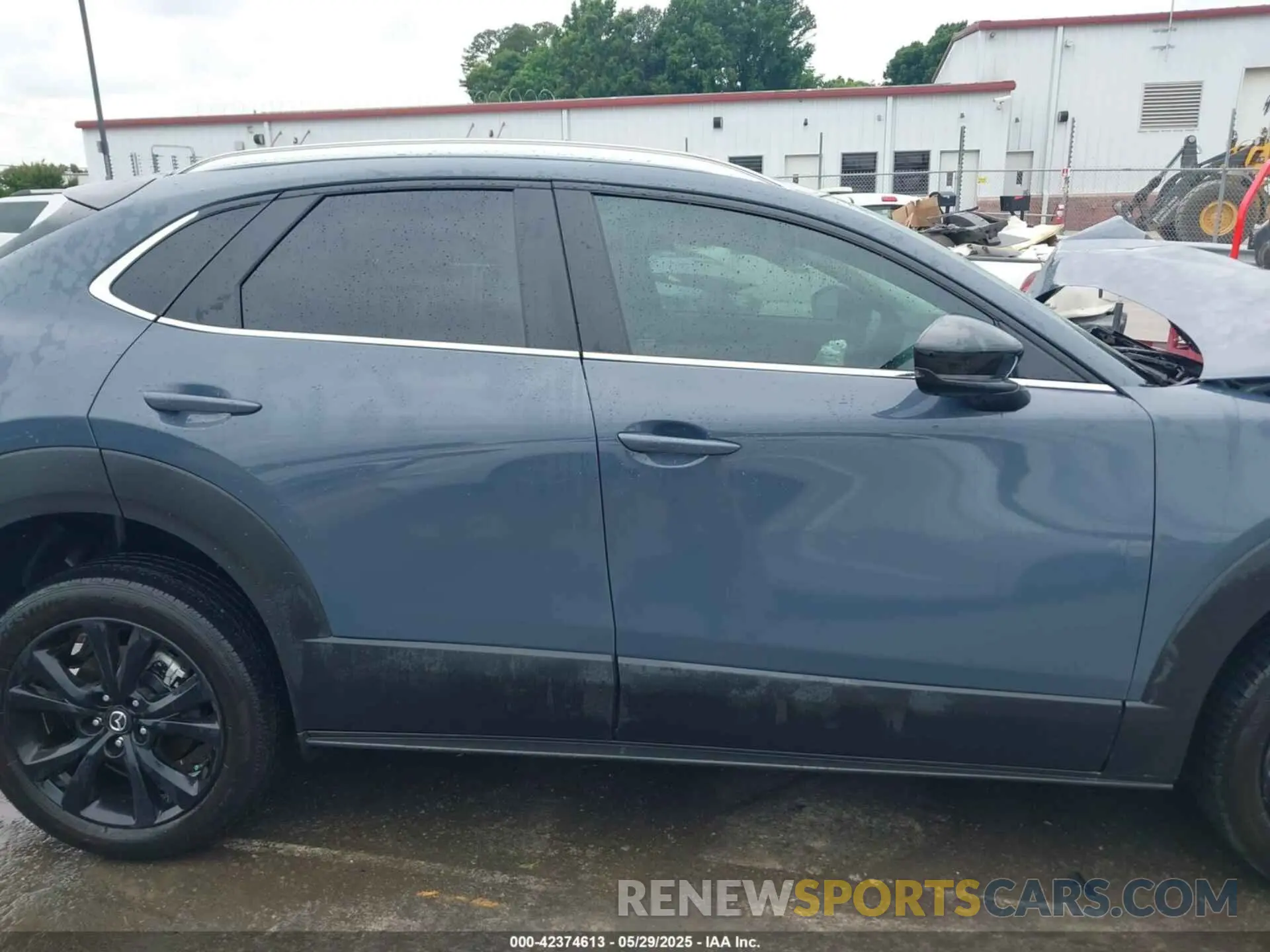 14 Фотография поврежденного автомобиля 3MVDMBCM3RM641653 MAZDA CX-30 2024