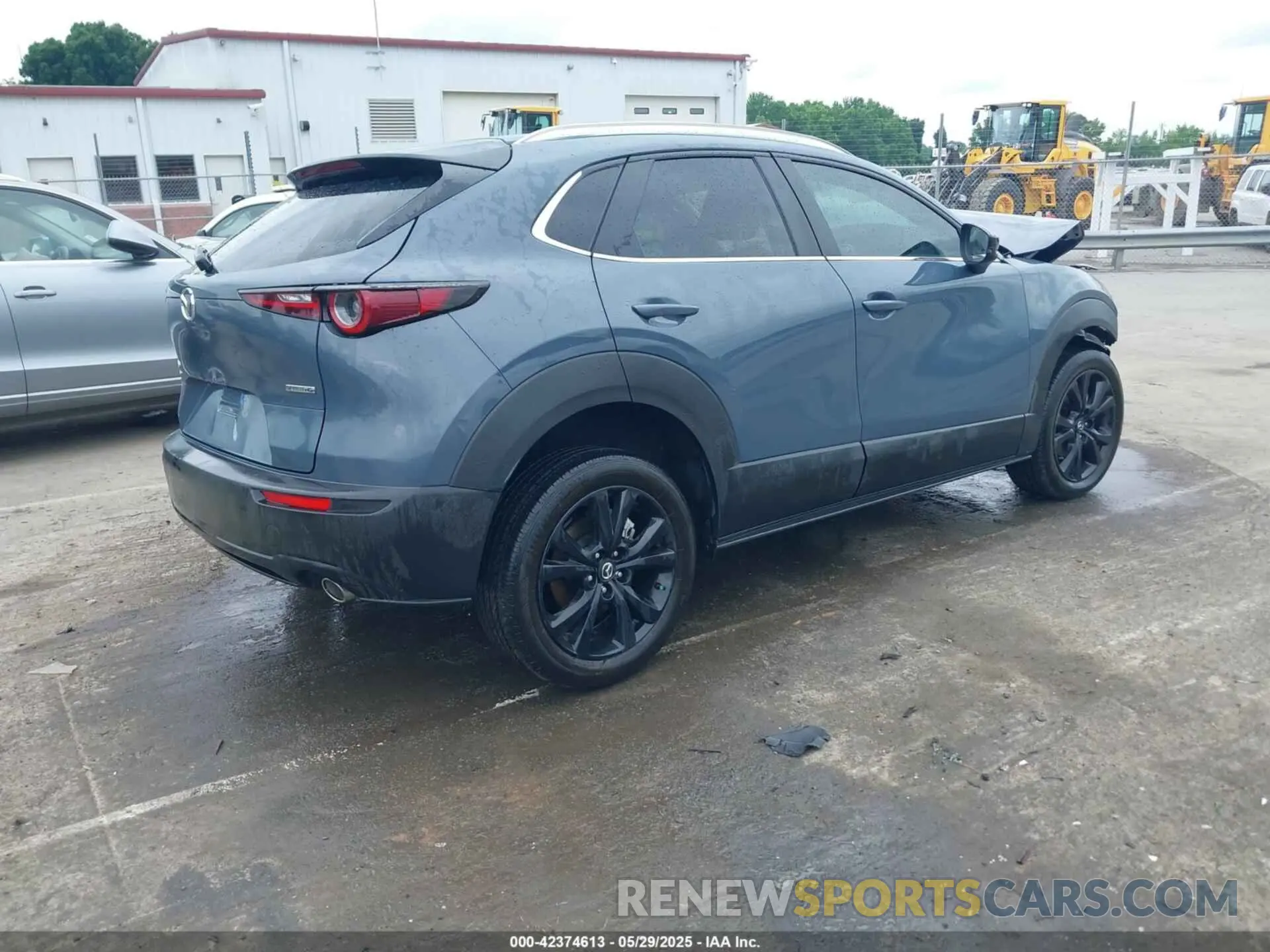4 Фотография поврежденного автомобиля 3MVDMBCM3RM641653 MAZDA CX-30 2024