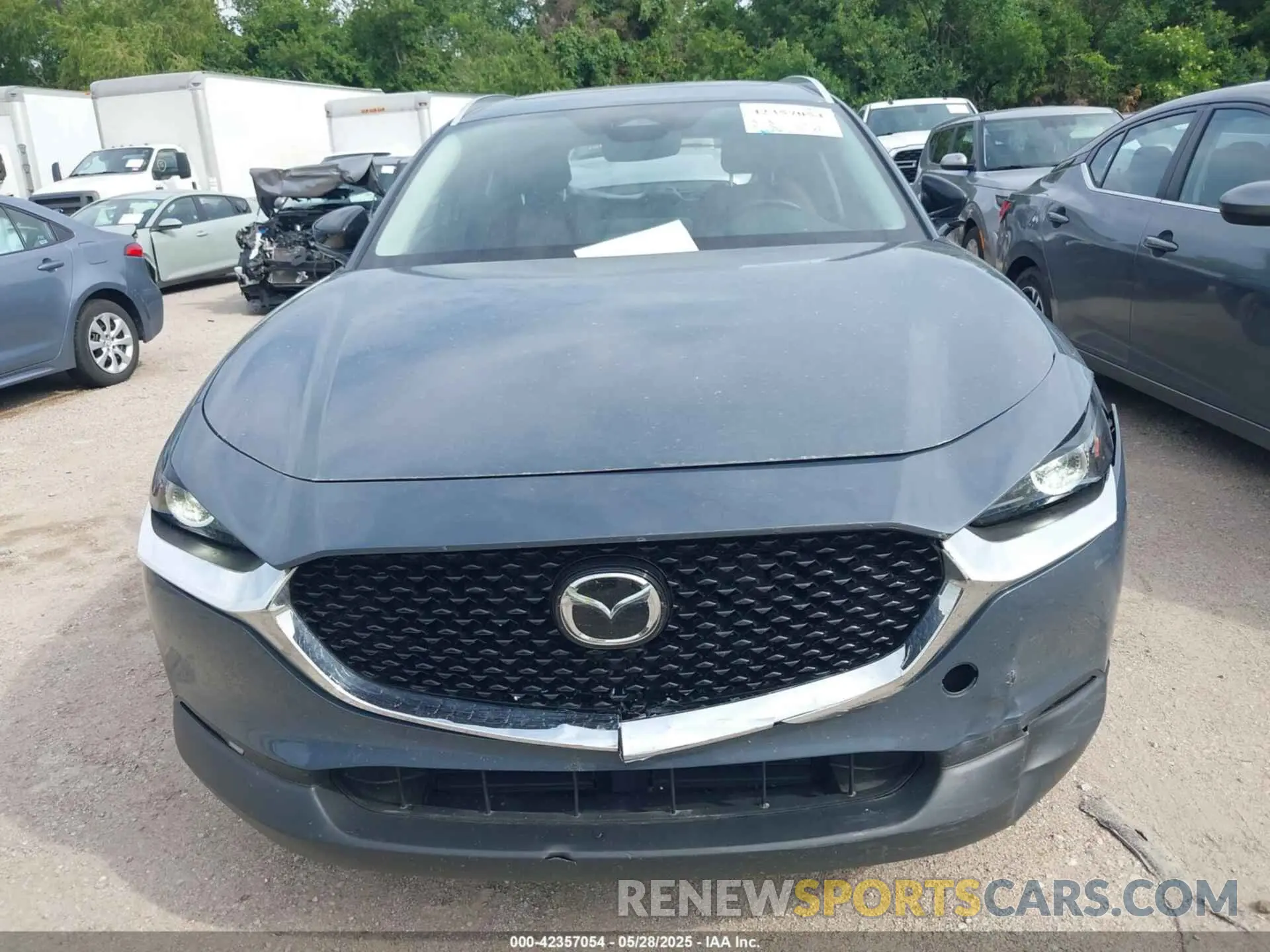 12 Photograph of a damaged car 3MVDMBCM3RM647663 MAZDA CX-30 2024