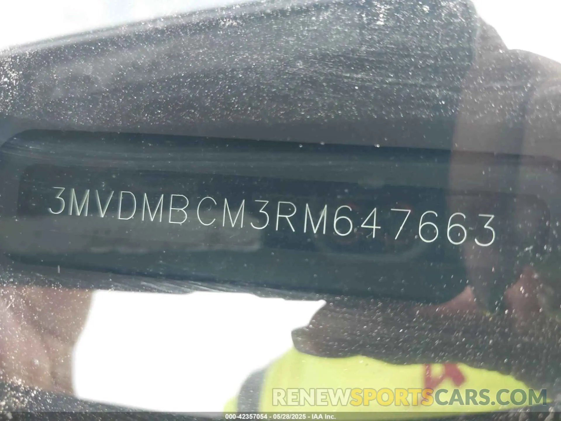 9 Photograph of a damaged car 3MVDMBCM3RM647663 MAZDA CX-30 2024