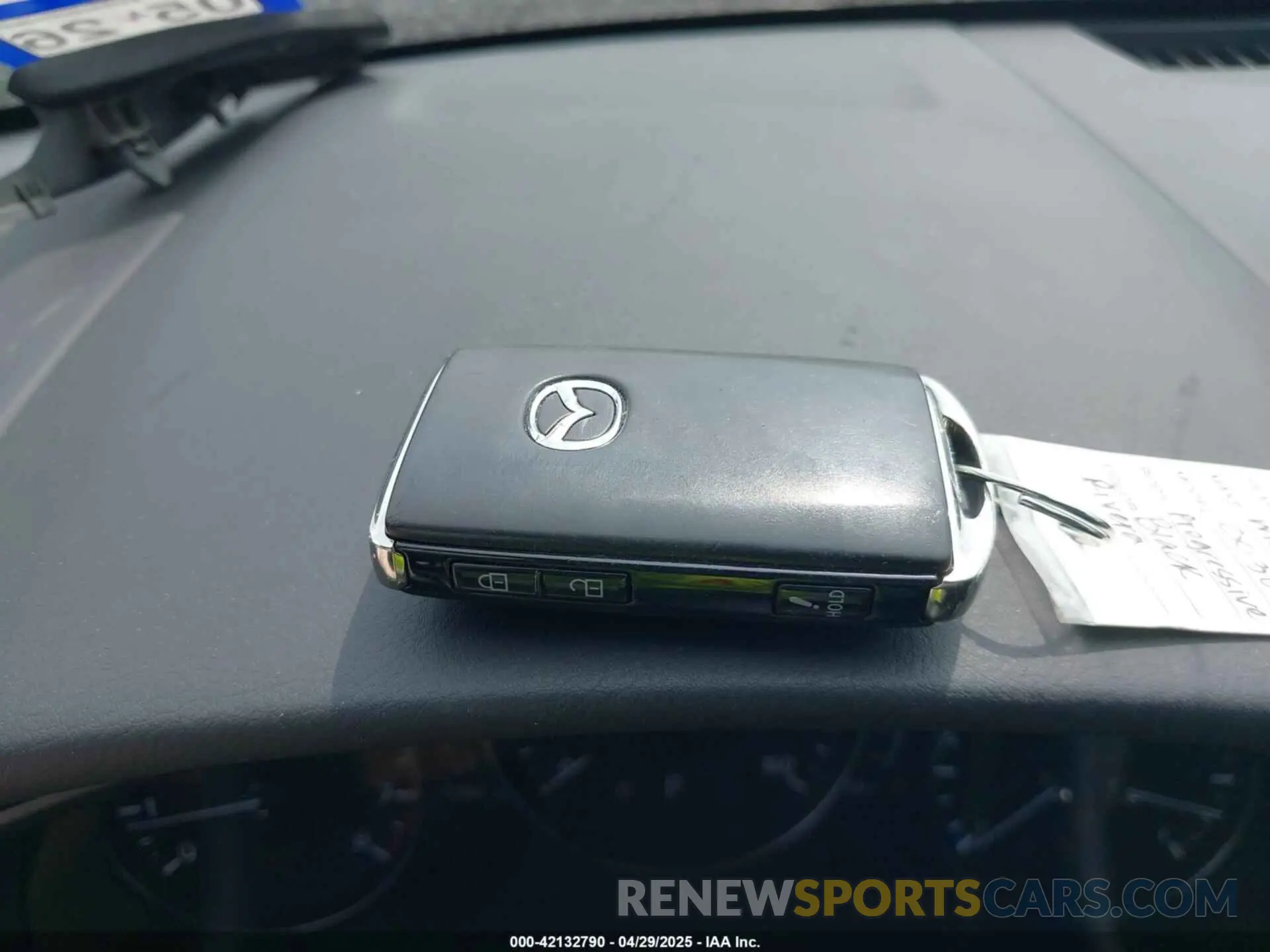 11 Photograph of a damaged car 3MVDMBCM3RM658212 MAZDA CX-30 2024