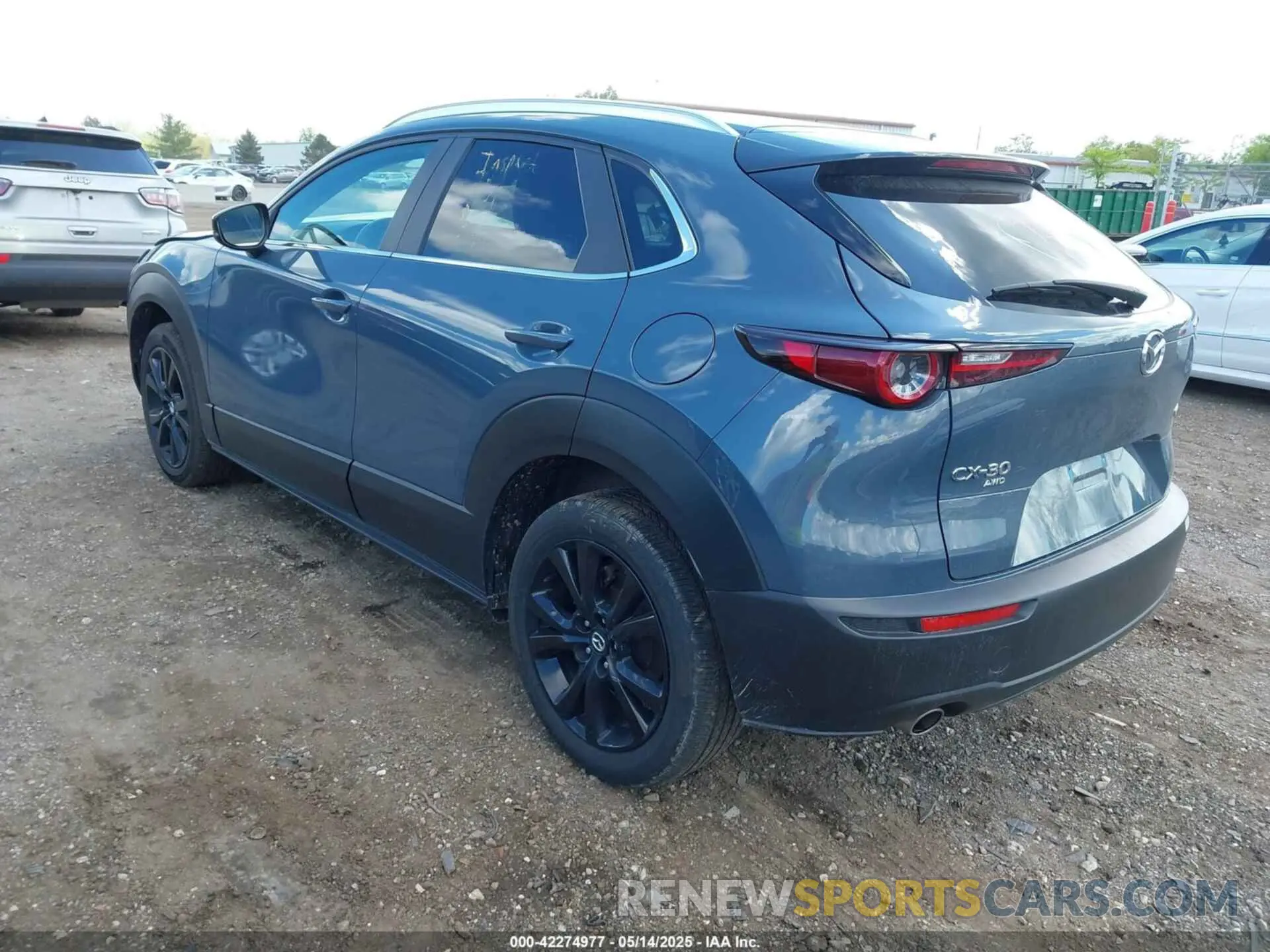 3 Фотография поврежденного автомобиля 3MVDMBCM3RM664365 MAZDA CX-30 2024