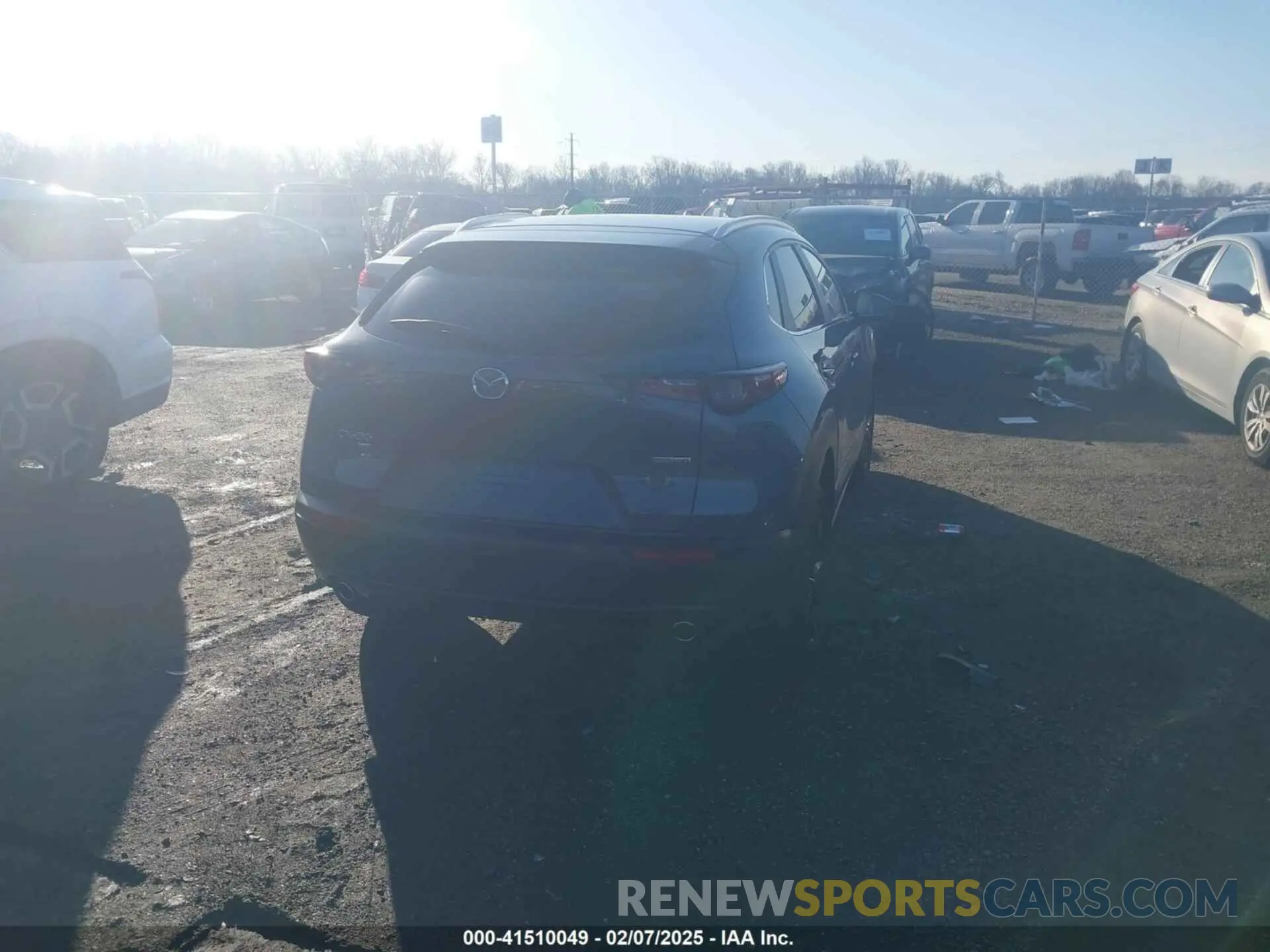 4 Photograph of a damaged car 3MVDMBCM3RM681330 MAZDA CX-30 2024