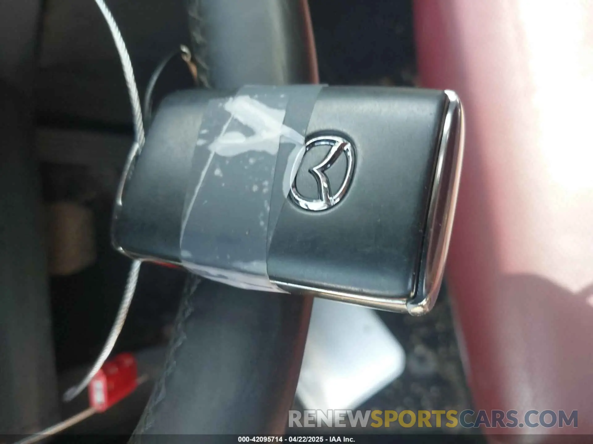 11 Фотография поврежденного автомобиля 3MVDMBCM3RM683241 MAZDA CX-30 2024
