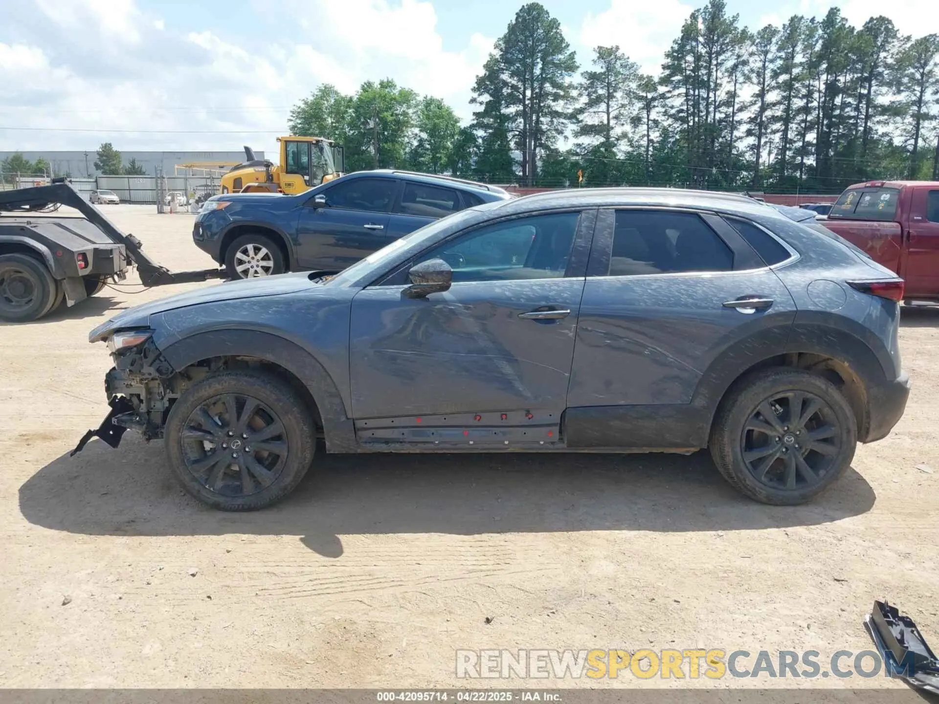 15 Фотография поврежденного автомобиля 3MVDMBCM3RM683241 MAZDA CX-30 2024