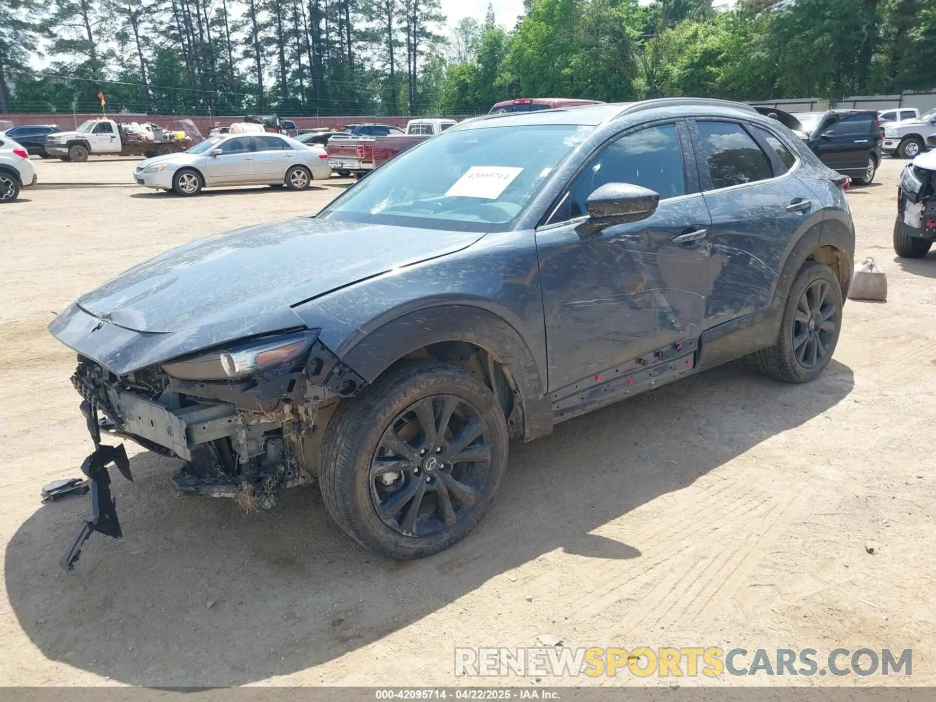 2 Фотография поврежденного автомобиля 3MVDMBCM3RM683241 MAZDA CX-30 2024