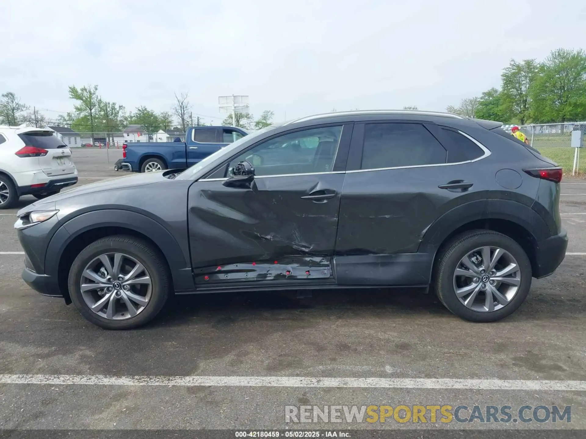 14 Photograph of a damaged car 3MVDMBCM5RM665341 MAZDA CX-30 2024