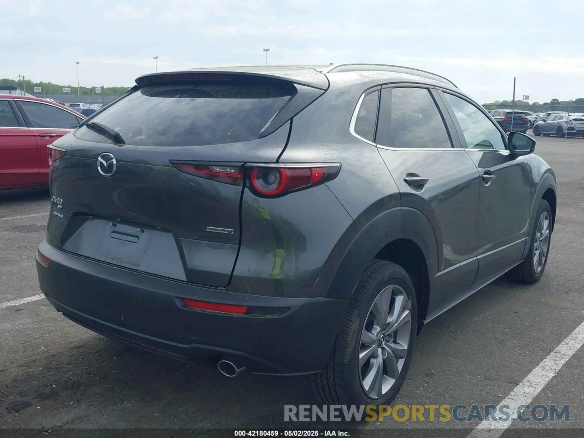 4 Photograph of a damaged car 3MVDMBCM5RM665341 MAZDA CX-30 2024