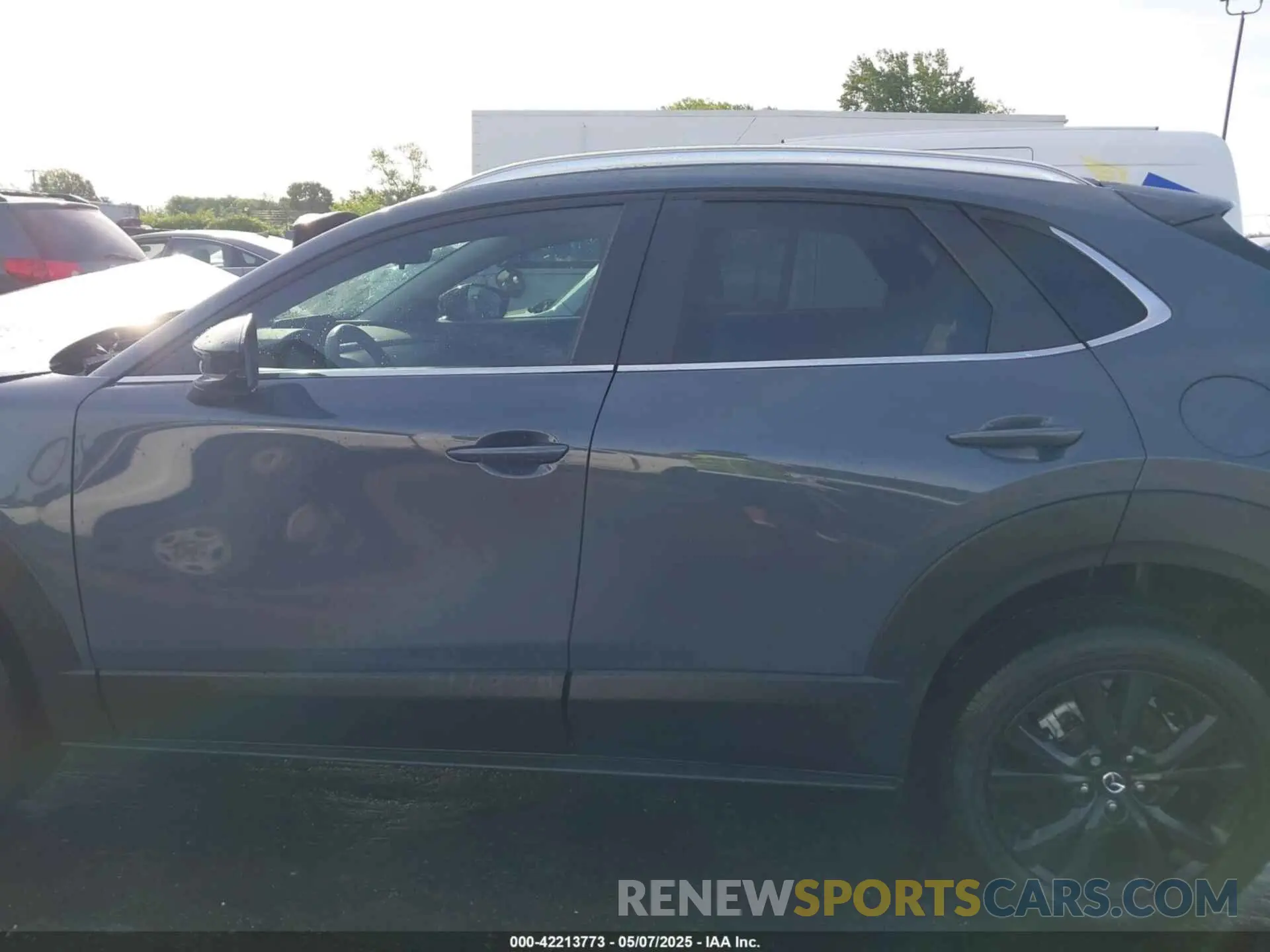 14 Фотография поврежденного автомобиля 3MVDMBCM6RM673142 MAZDA CX-30 2024