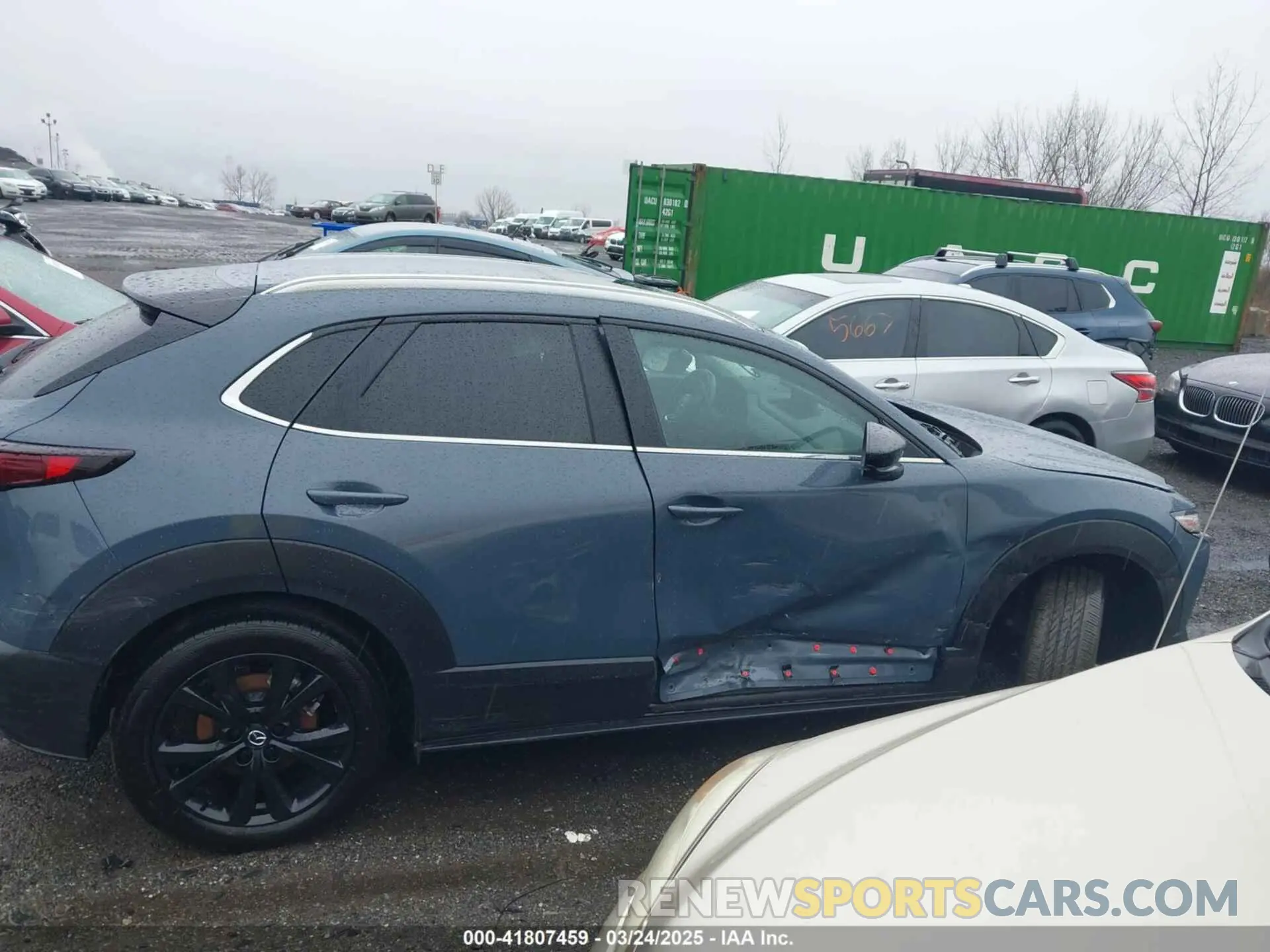 13 Photograph of a damaged car 3MVDMBCM7RM606050 MAZDA CX-30 2024