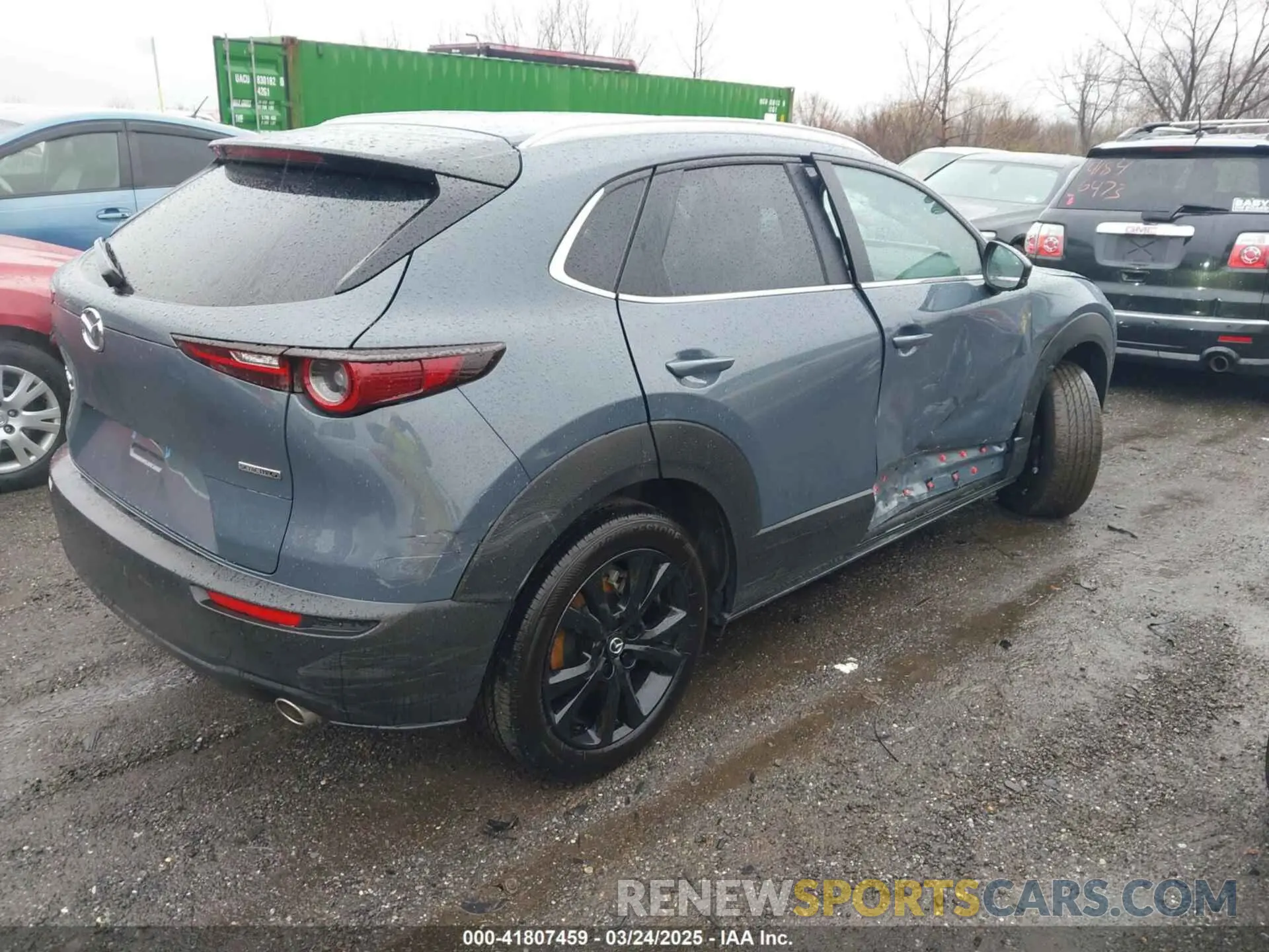 4 Photograph of a damaged car 3MVDMBCM7RM606050 MAZDA CX-30 2024