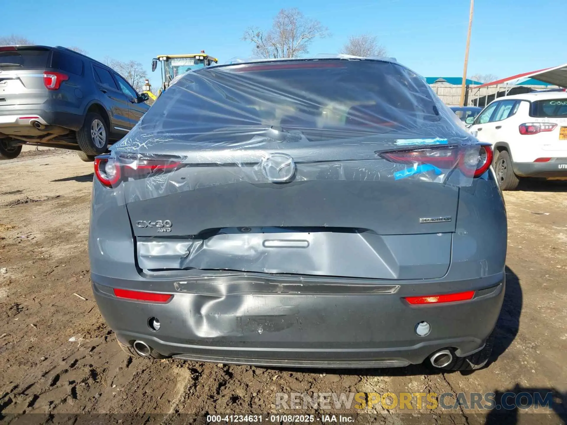 17 Фотография поврежденного автомобиля 3MVDMBCM7RM647083 MAZDA CX-30 2024