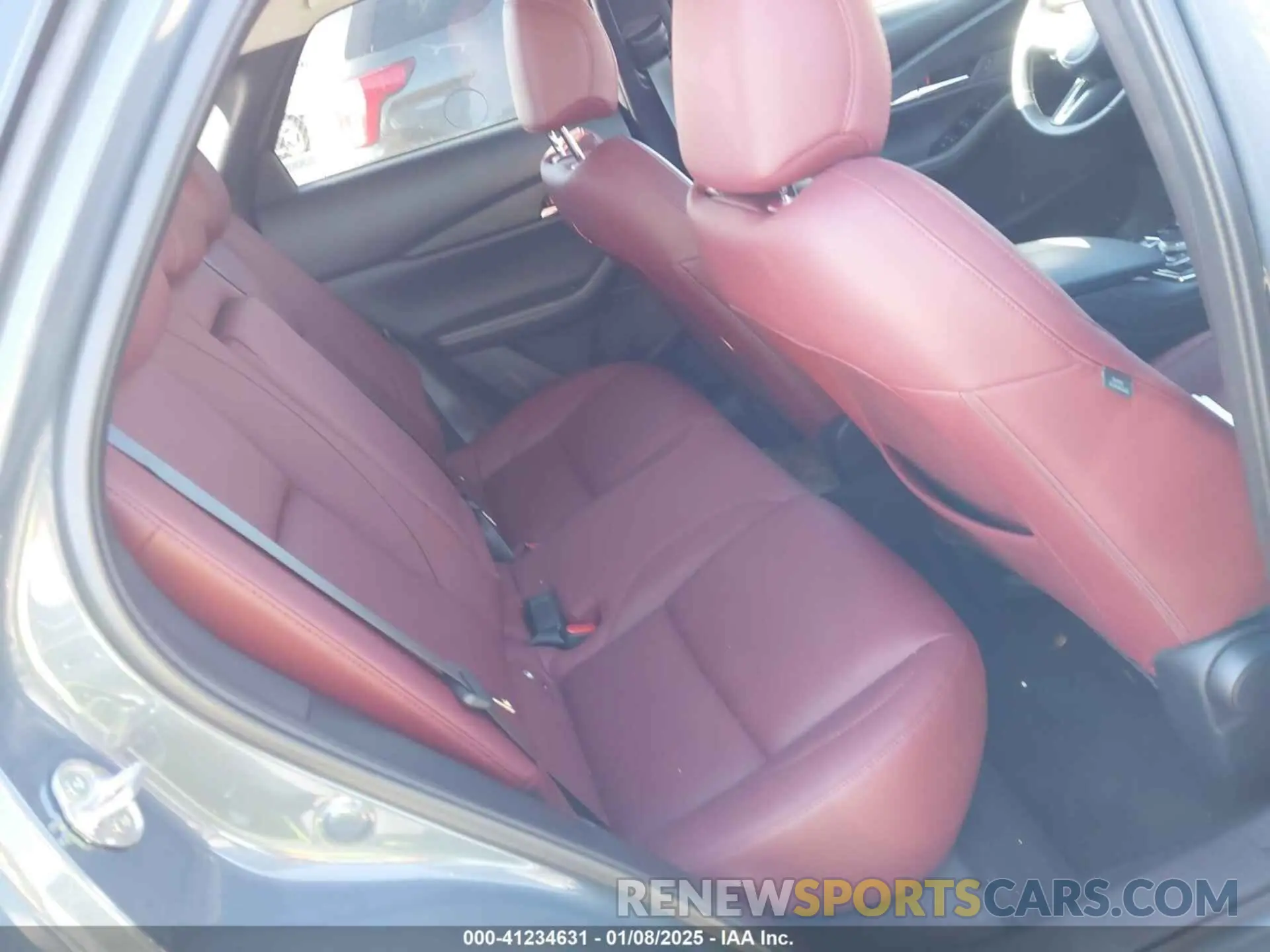 8 Фотография поврежденного автомобиля 3MVDMBCM7RM647083 MAZDA CX-30 2024