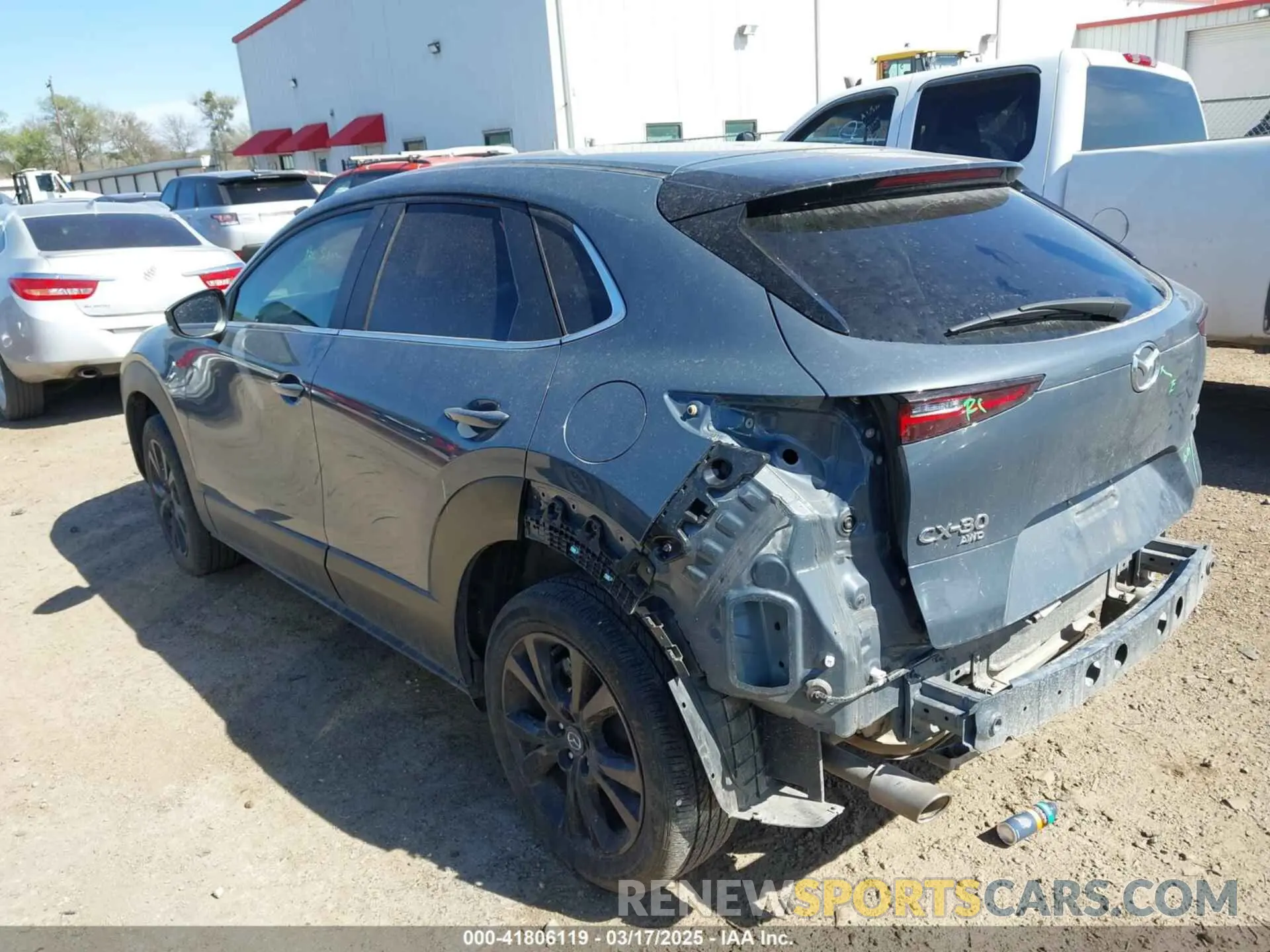3 Photograph of a damaged car 3MVDMBCM8RM661994 MAZDA CX-30 2024