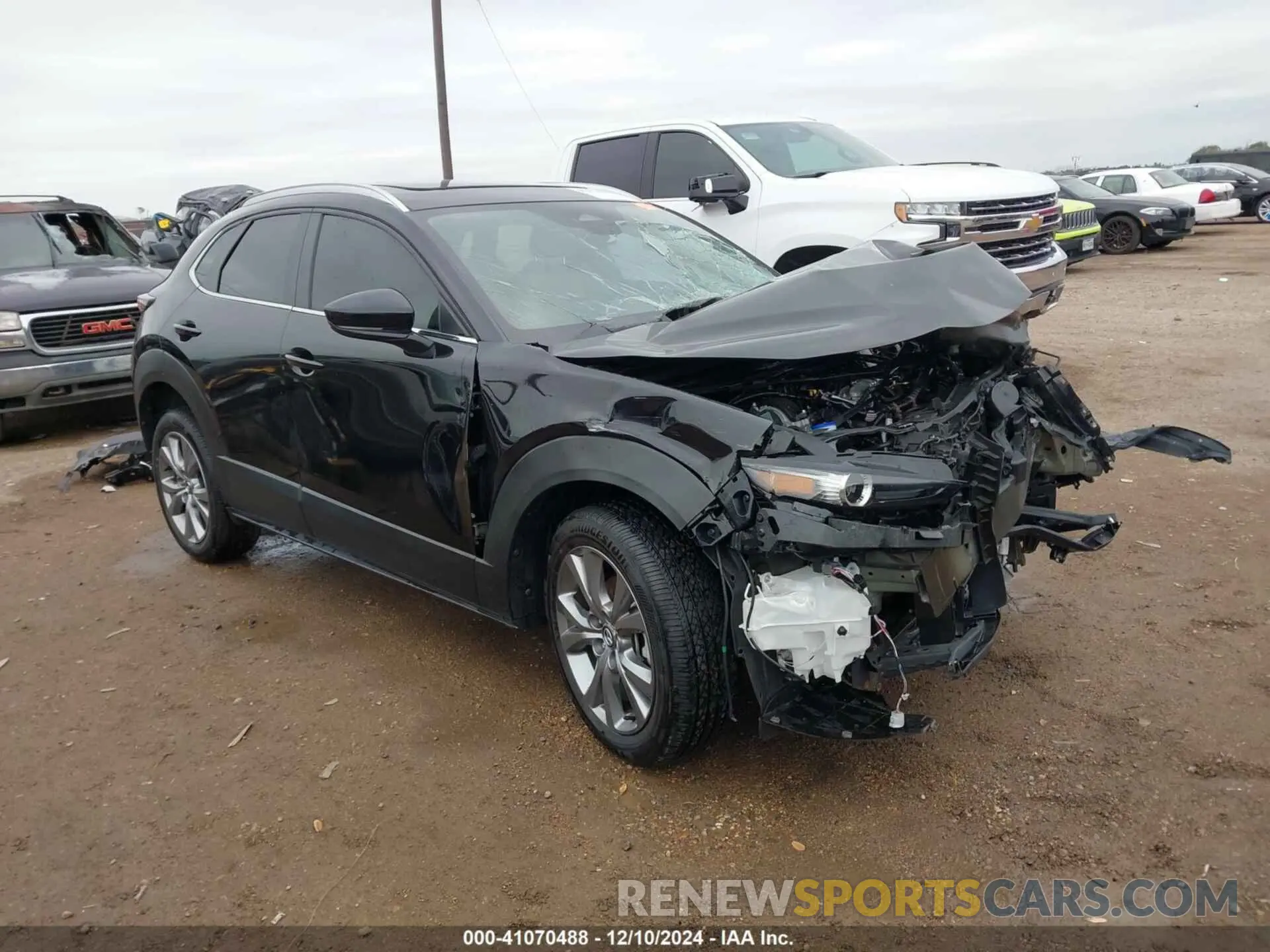 1 Photograph of a damaged car 3MVDMBCM9RM621925 MAZDA CX-30 2024