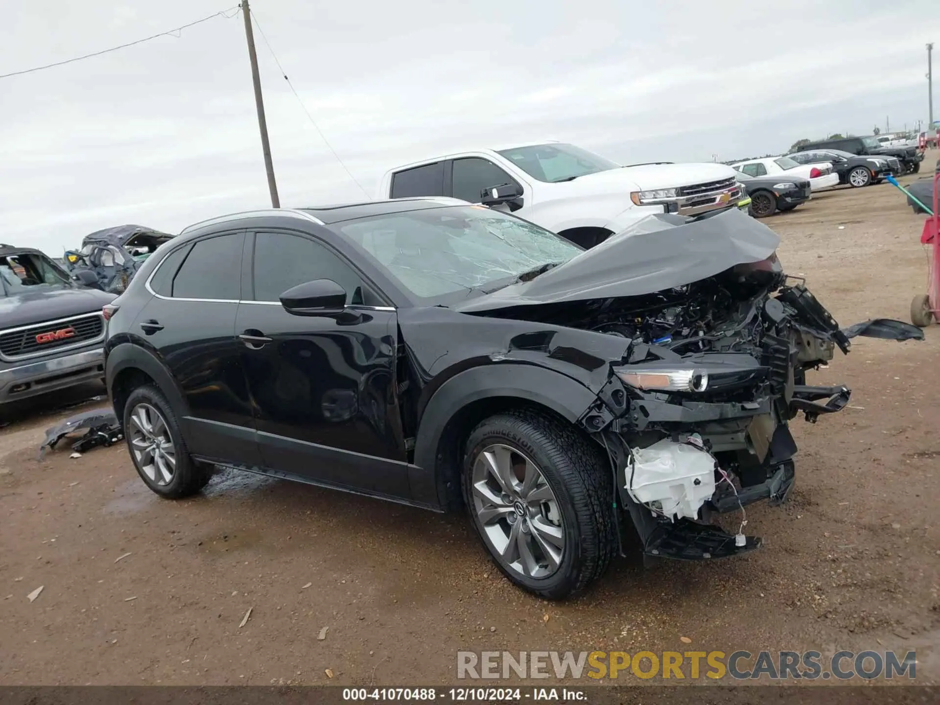 13 Photograph of a damaged car 3MVDMBCM9RM621925 MAZDA CX-30 2024