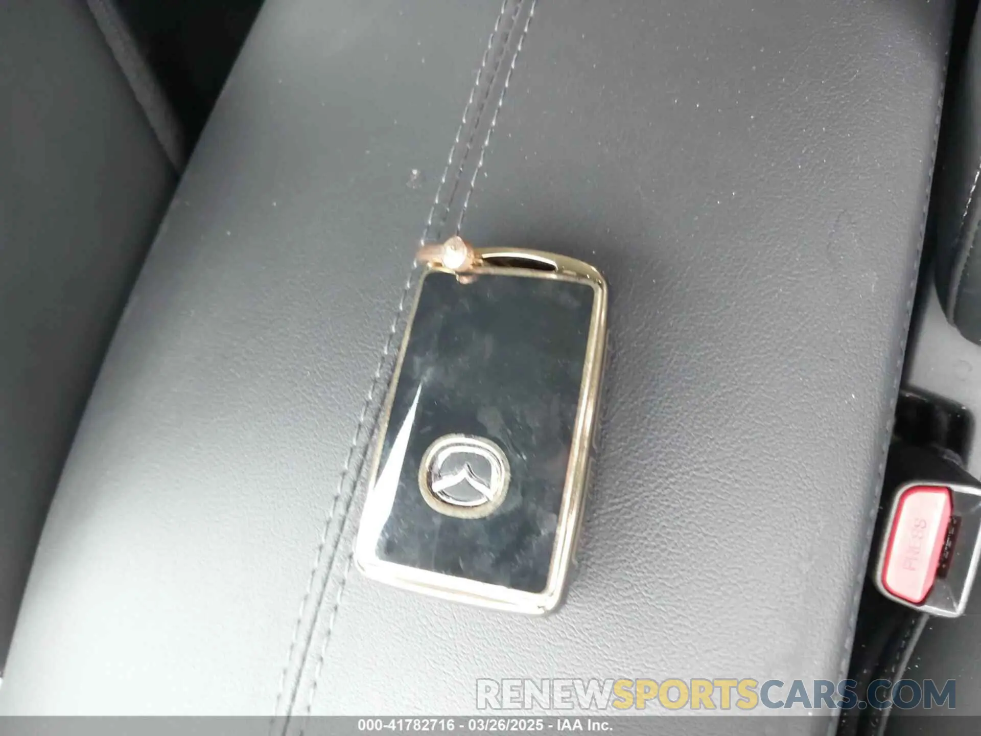 11 Фотография поврежденного автомобиля 3MVDMBCM9RM636876 MAZDA CX-30 2024