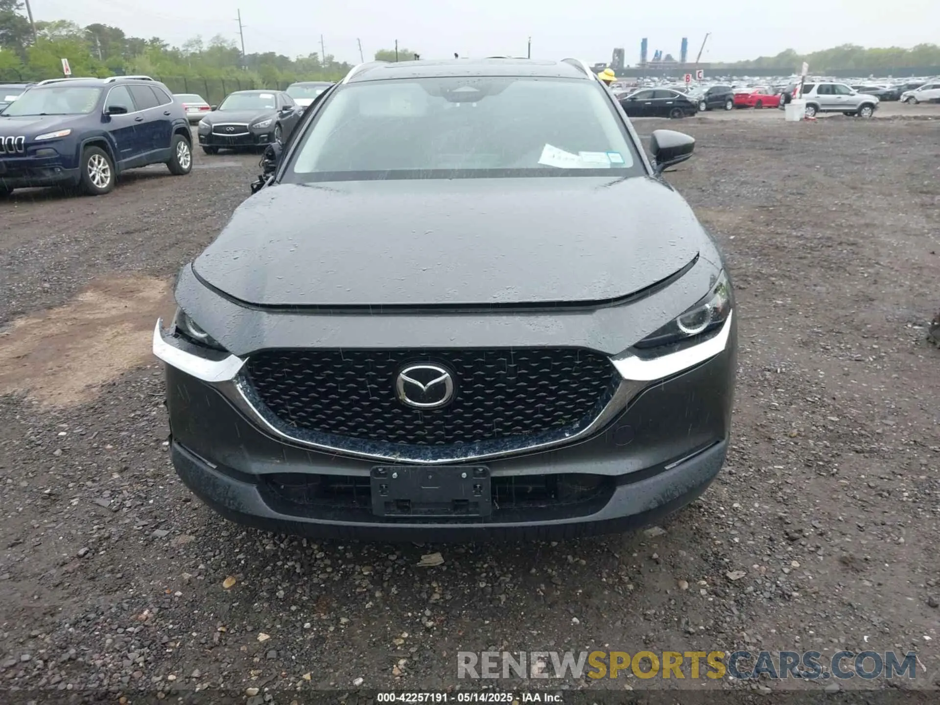 12 Photograph of a damaged car 3MVDMBCM9RM671885 MAZDA CX-30 2024