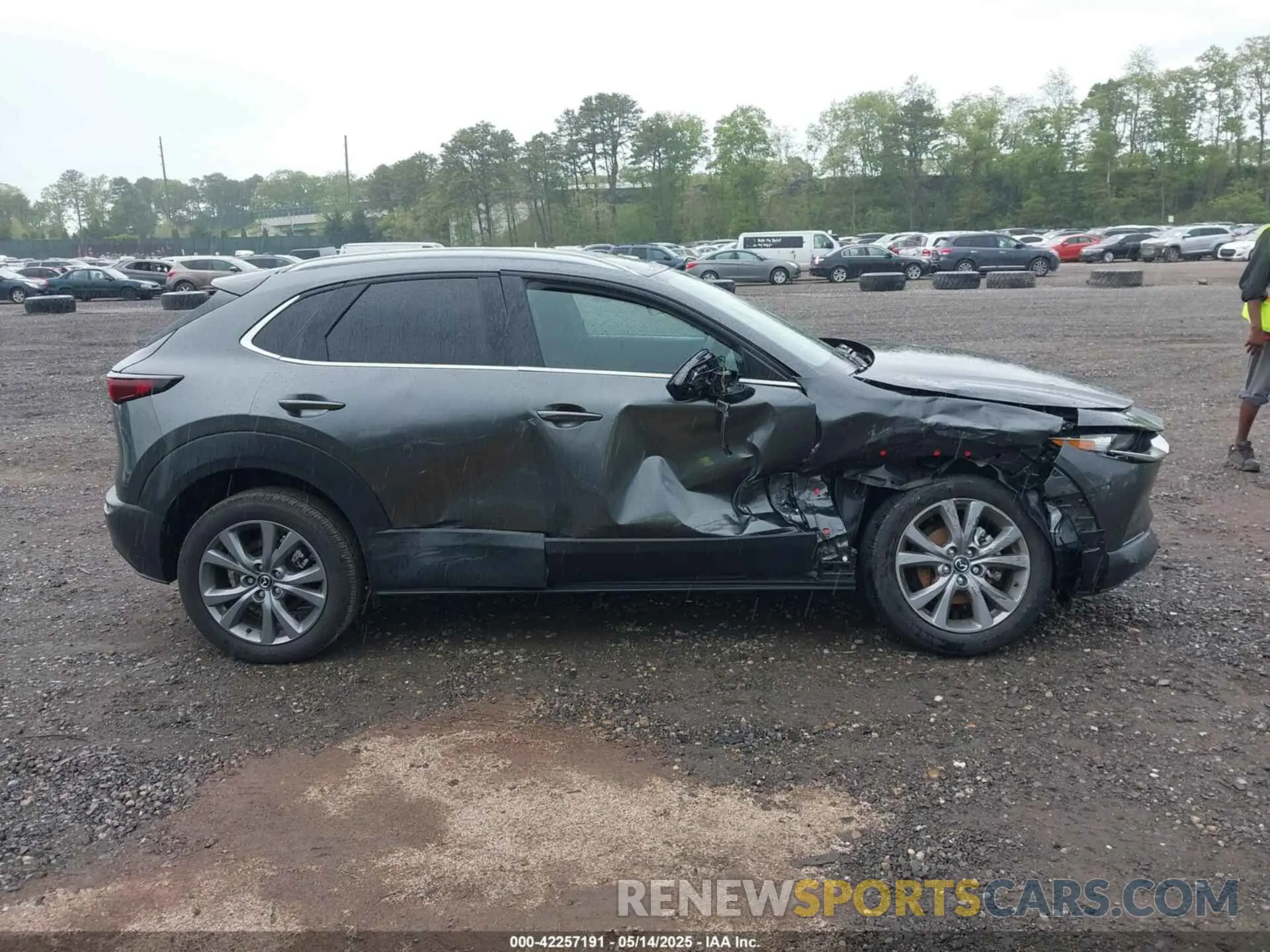 13 Photograph of a damaged car 3MVDMBCM9RM671885 MAZDA CX-30 2024