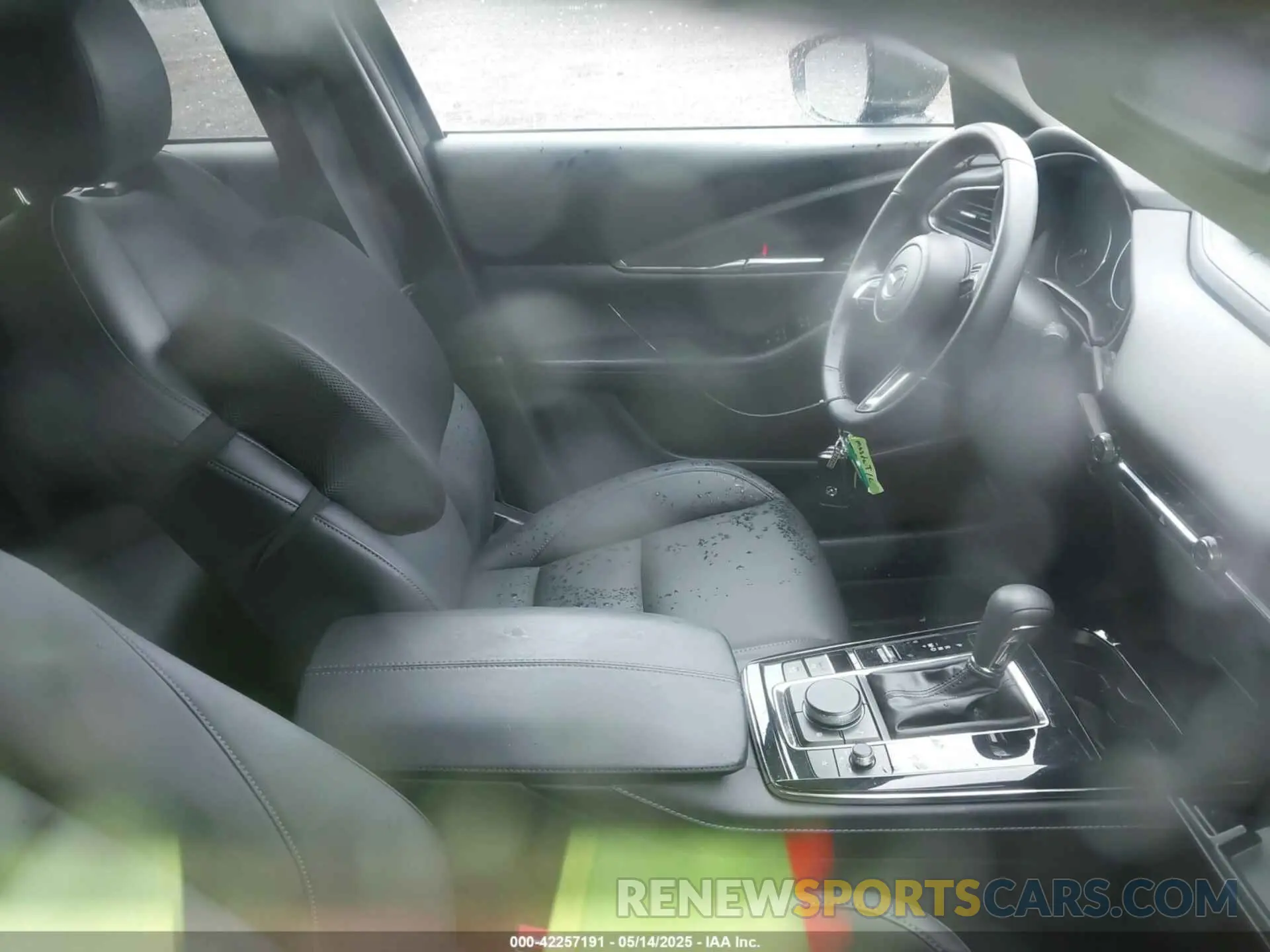 5 Photograph of a damaged car 3MVDMBCM9RM671885 MAZDA CX-30 2024