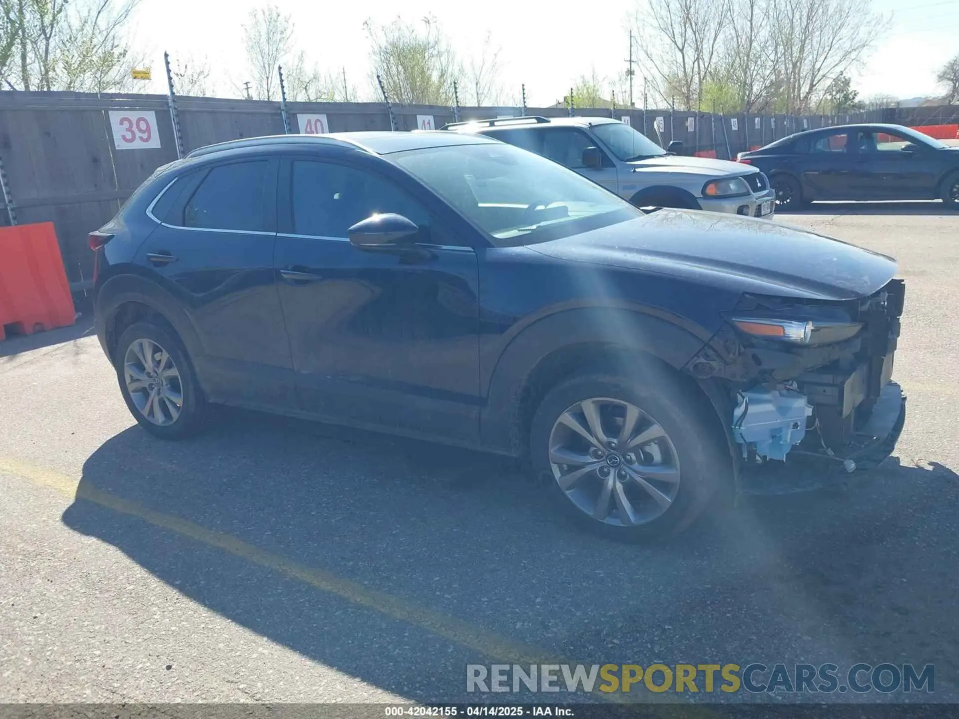 1 Фотография поврежденного автомобиля 3MVDMBCMXRM604020 MAZDA CX-30 2024