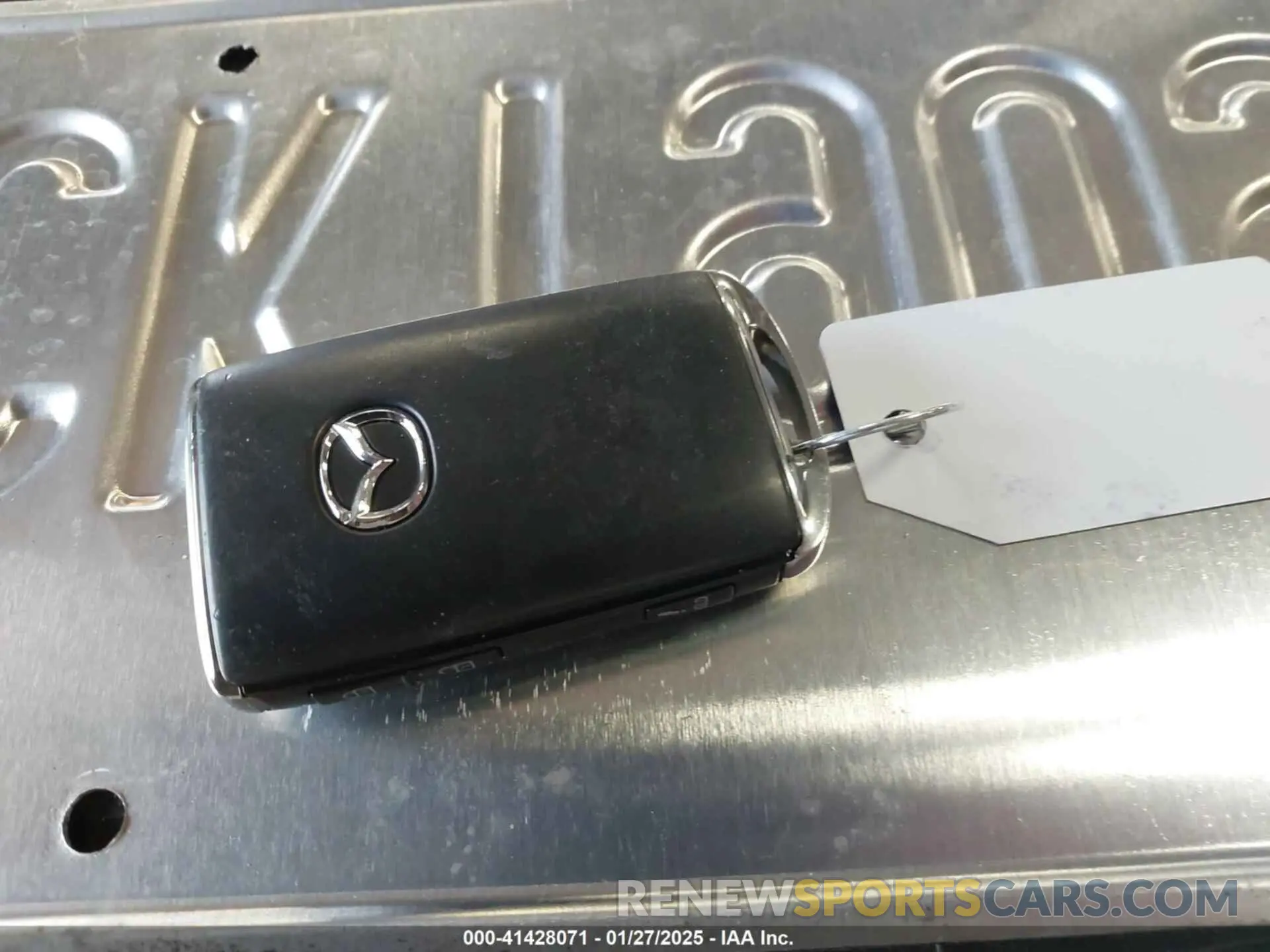 11 Фотография поврежденного автомобиля 3MVDMBCMXRM612697 MAZDA CX-30 2024