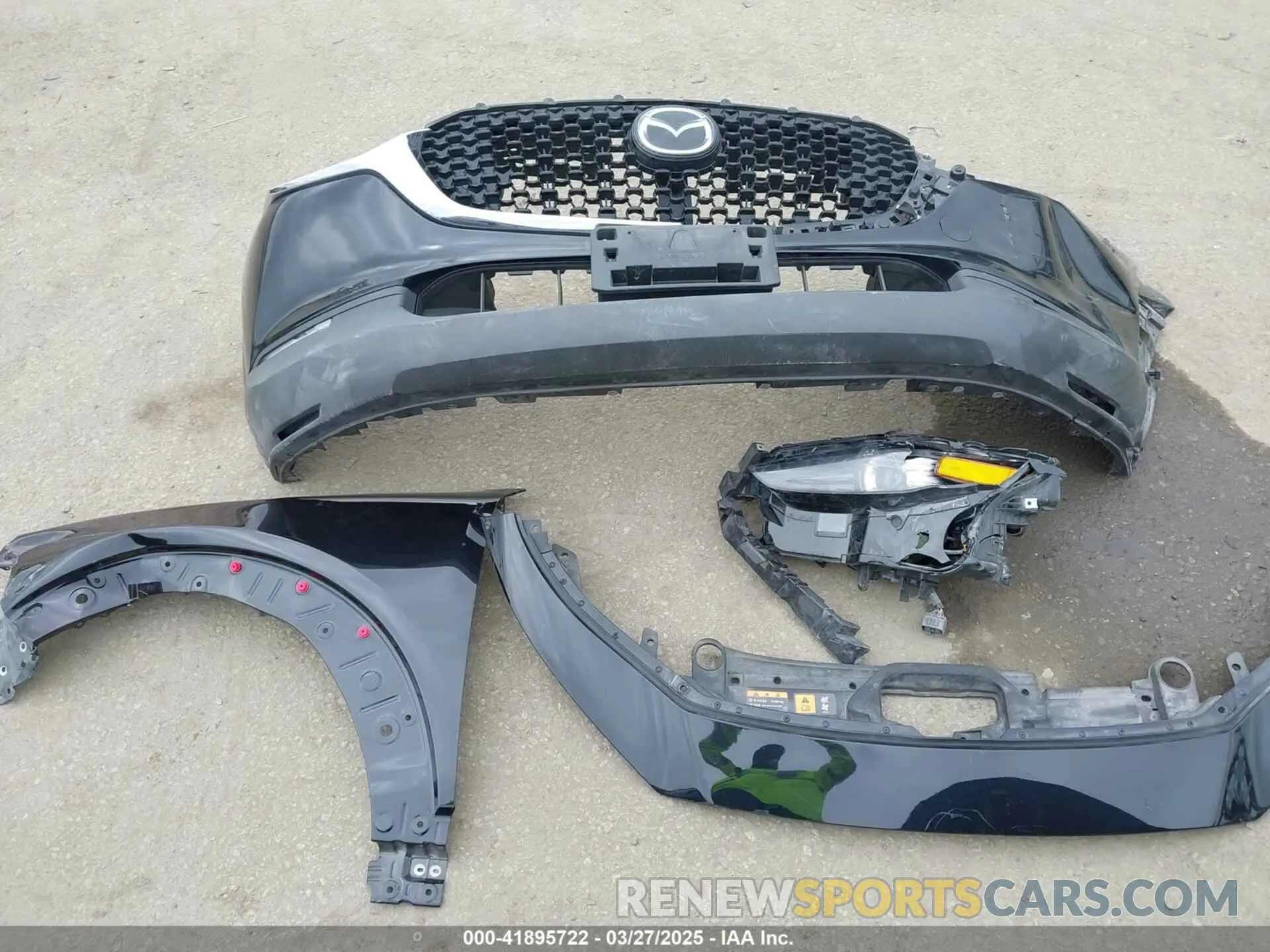 12 Фотография поврежденного автомобиля 3MVDMBCMXRM669336 MAZDA CX-30 2024