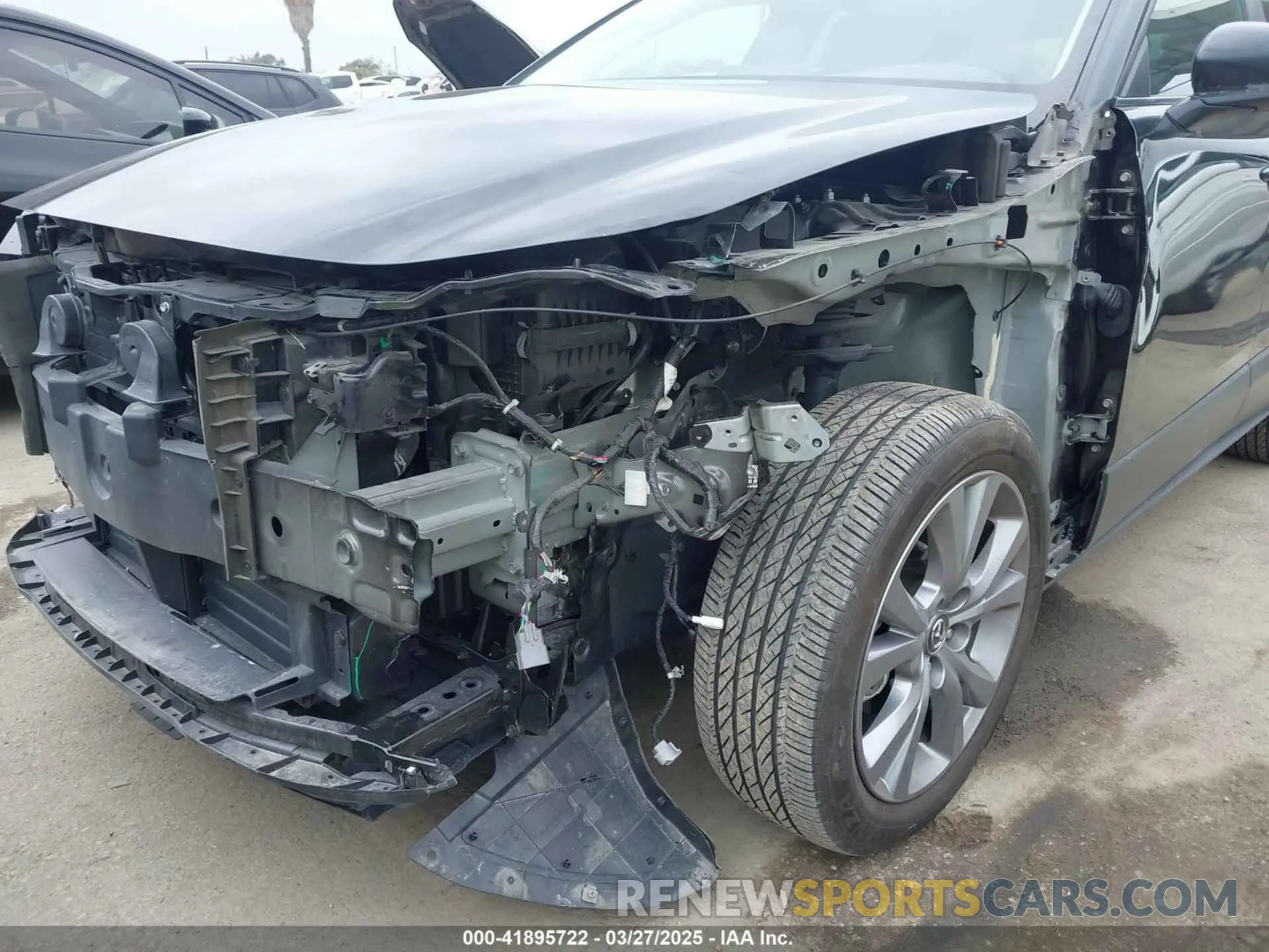 18 Фотография поврежденного автомобиля 3MVDMBCMXRM669336 MAZDA CX-30 2024