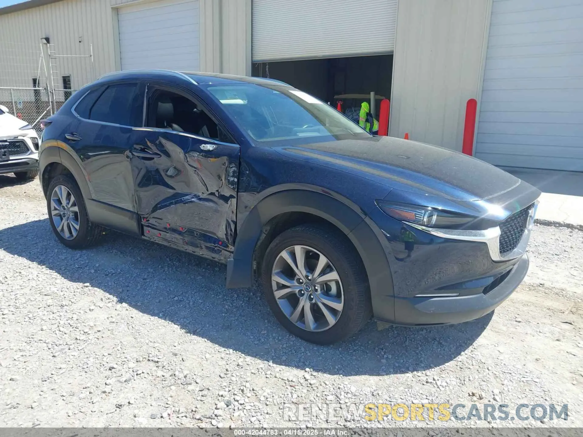 1 Фотография поврежденного автомобиля 3MVDMBDM7RM654243 MAZDA CX-30 2024