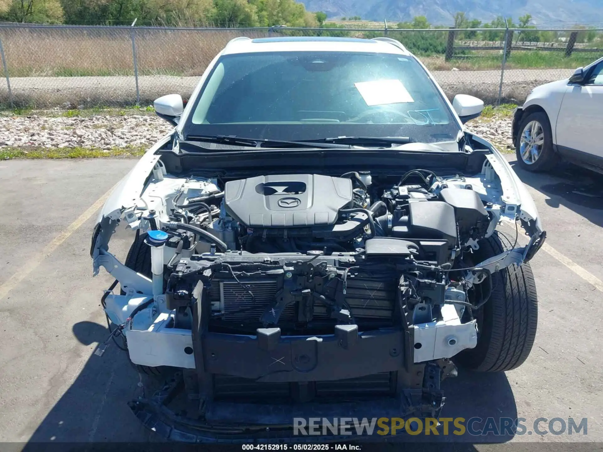 12 Фотография поврежденного автомобиля 3MVDMBDM8RM633580 MAZDA CX-30 2024