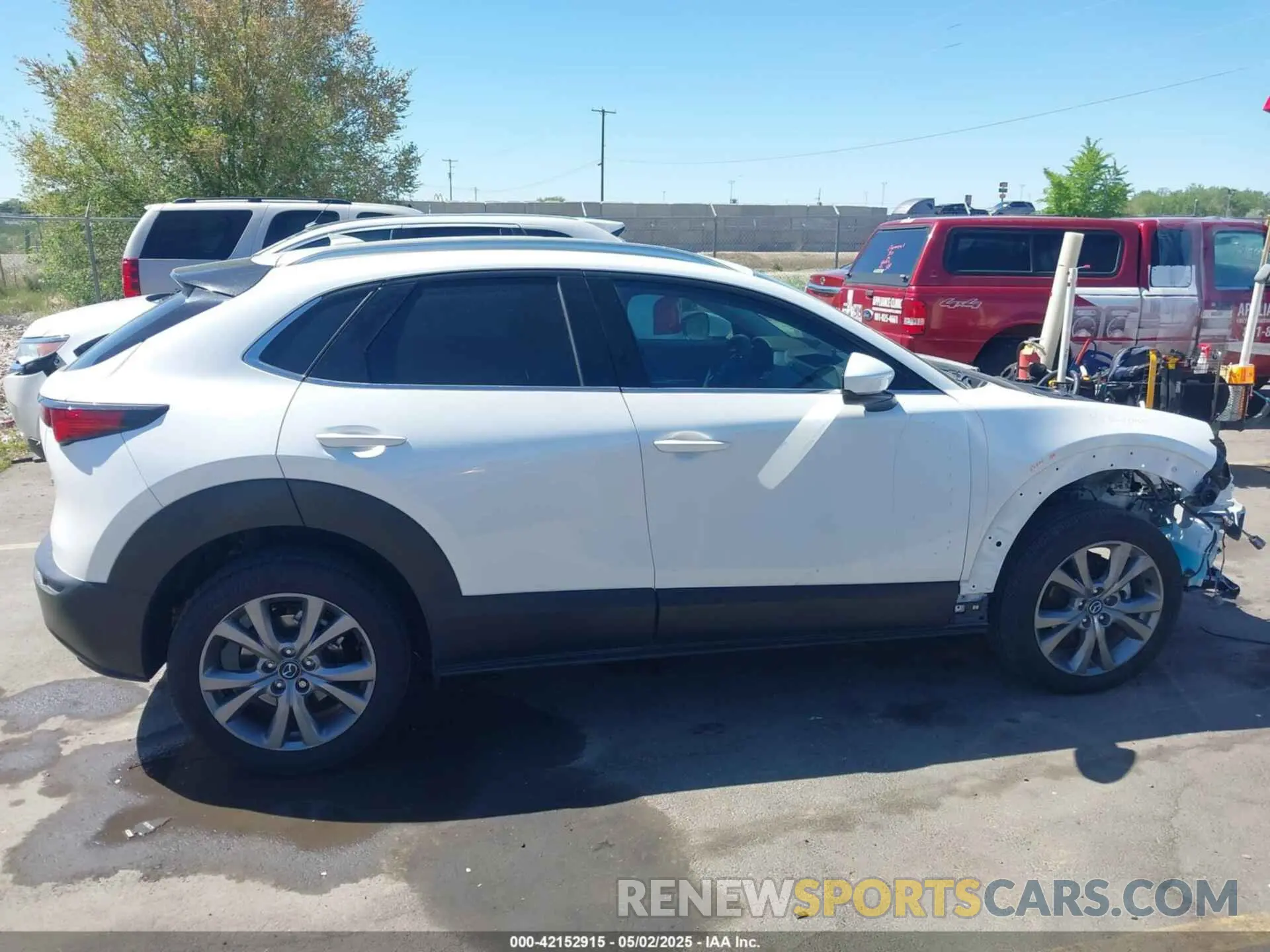 13 Фотография поврежденного автомобиля 3MVDMBDM8RM633580 MAZDA CX-30 2024