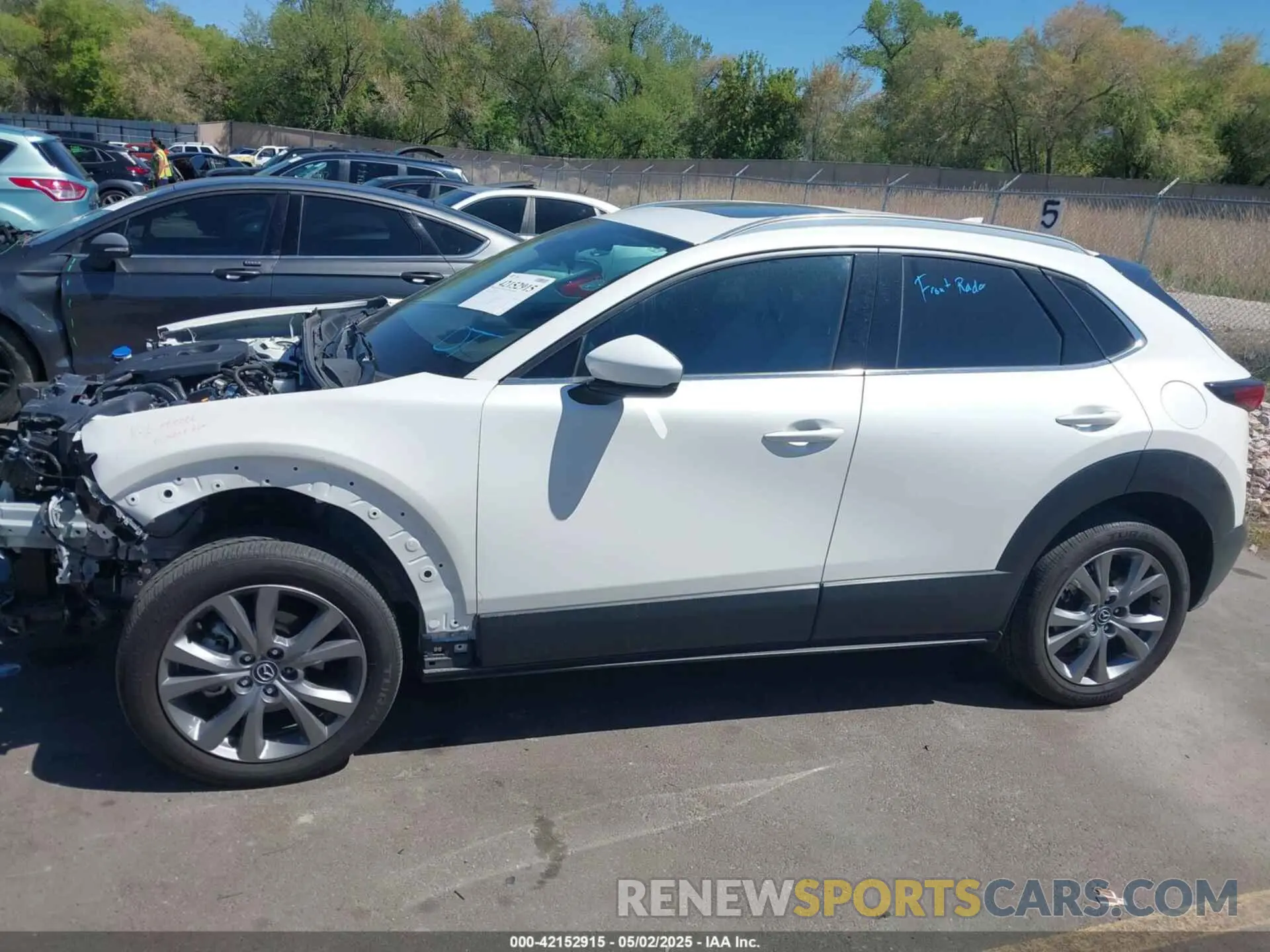 14 Фотография поврежденного автомобиля 3MVDMBDM8RM633580 MAZDA CX-30 2024