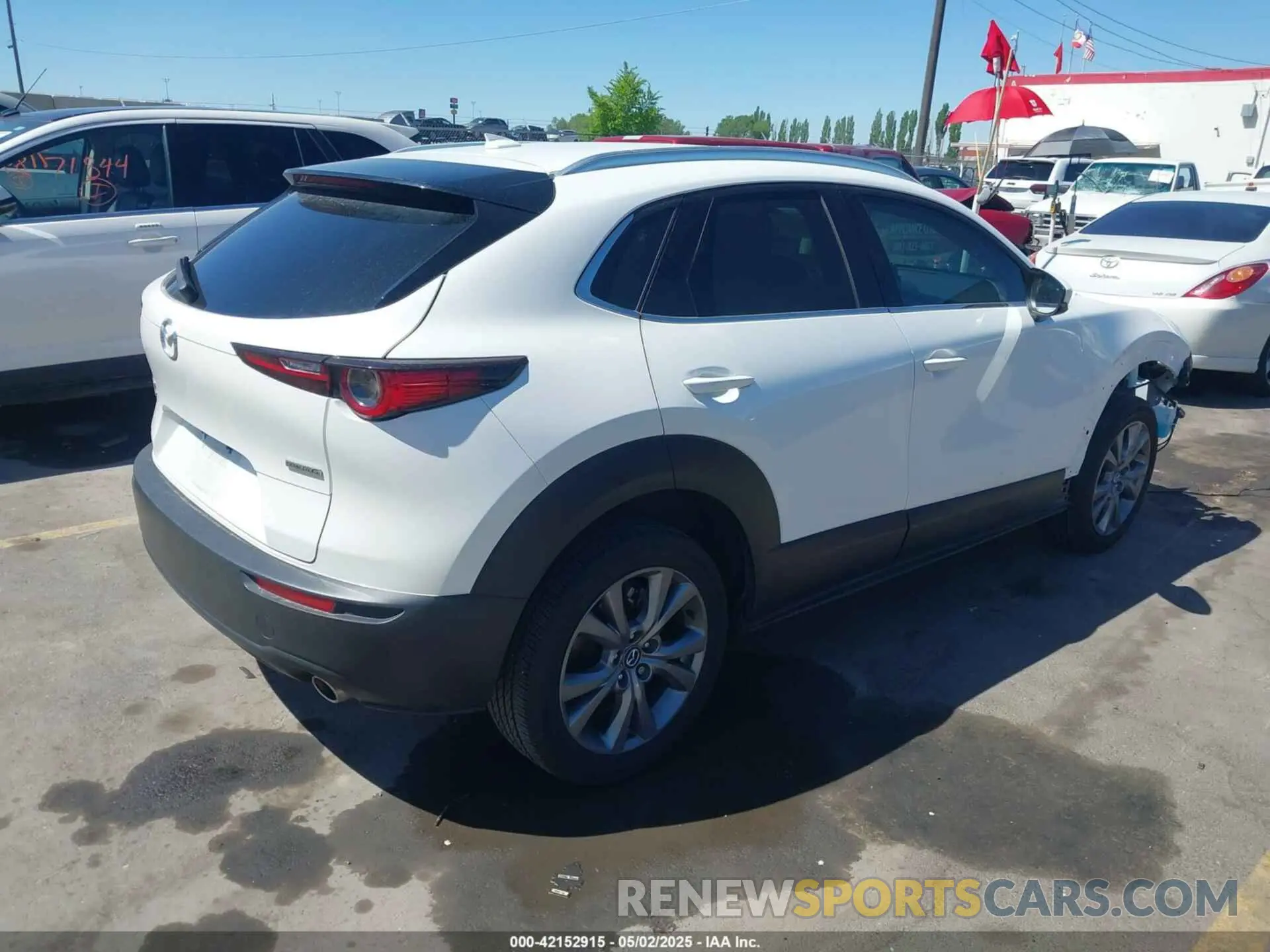4 Фотография поврежденного автомобиля 3MVDMBDM8RM633580 MAZDA CX-30 2024