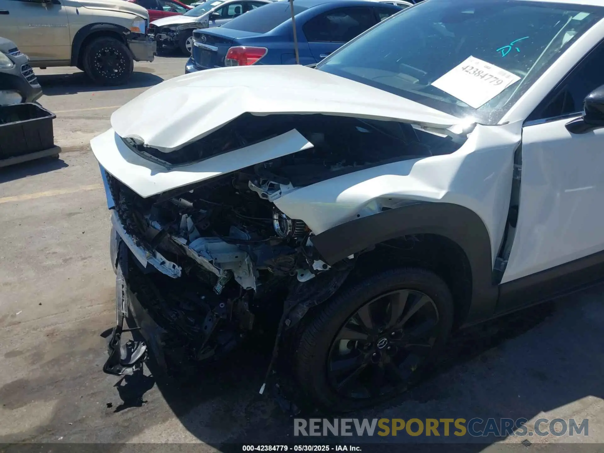 6 Photograph of a damaged car 3MVDMBDY6RM662238 MAZDA CX-30 2024