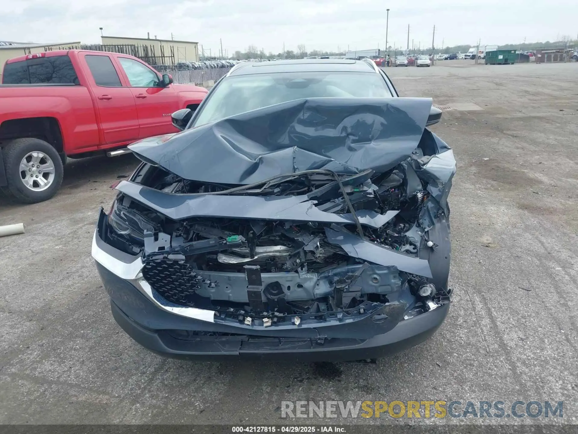 12 Photograph of a damaged car 3MVDMBDY7RM613744 MAZDA CX-30 2024