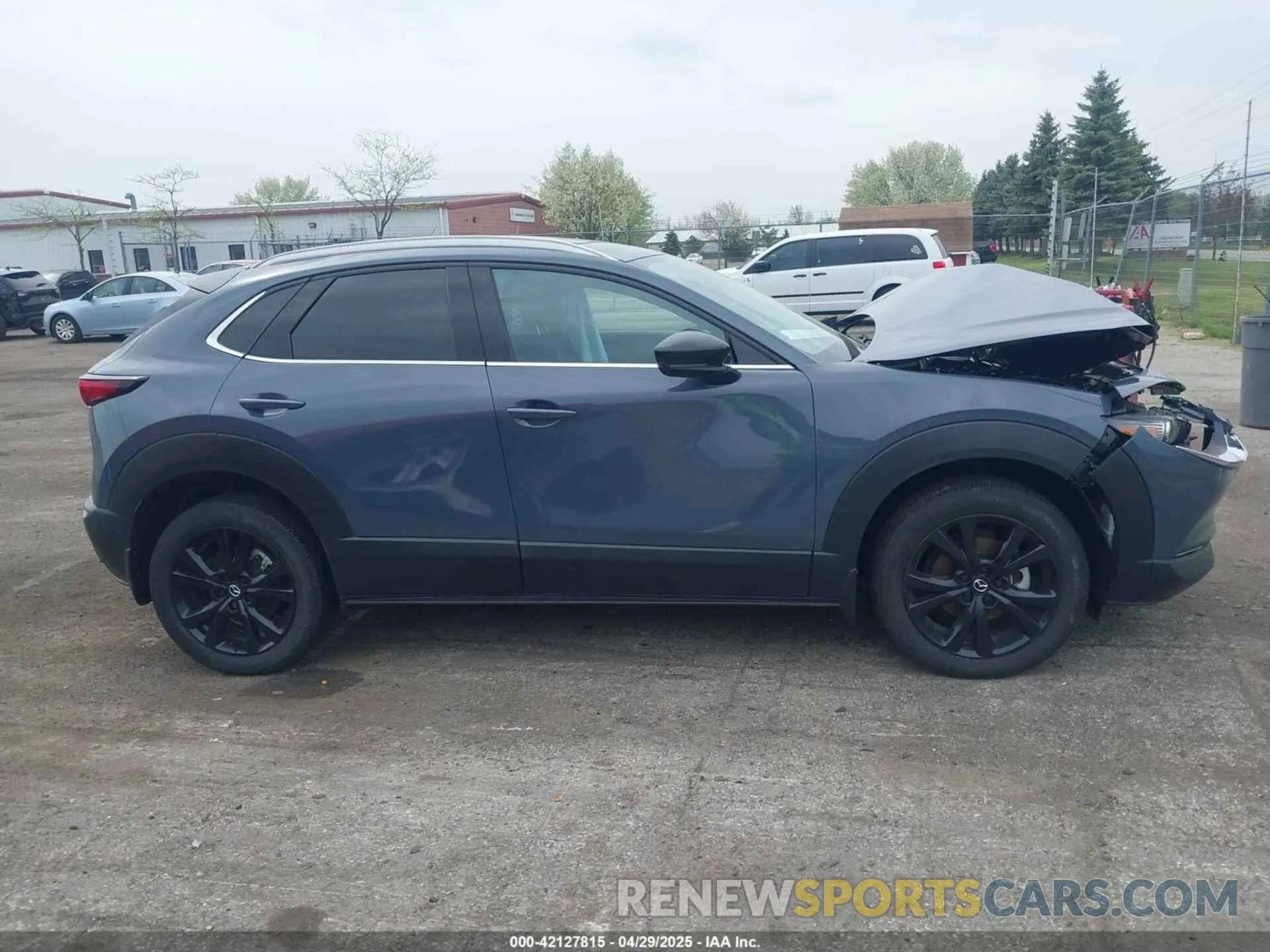 13 Photograph of a damaged car 3MVDMBDY7RM613744 MAZDA CX-30 2024